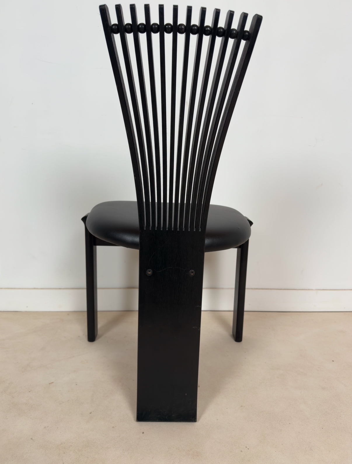 Ensemble de 4 chaises « Totem » par Torstein Nilsen