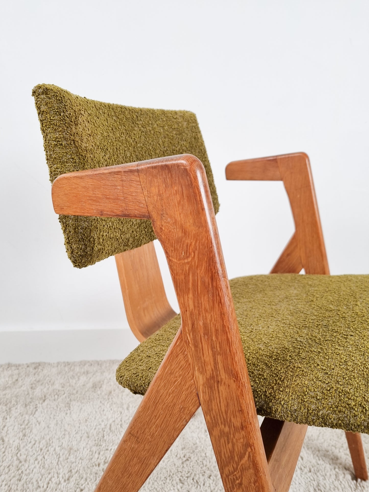 Fauteuil haut "Hillstak" par Lucienne et Robin Day