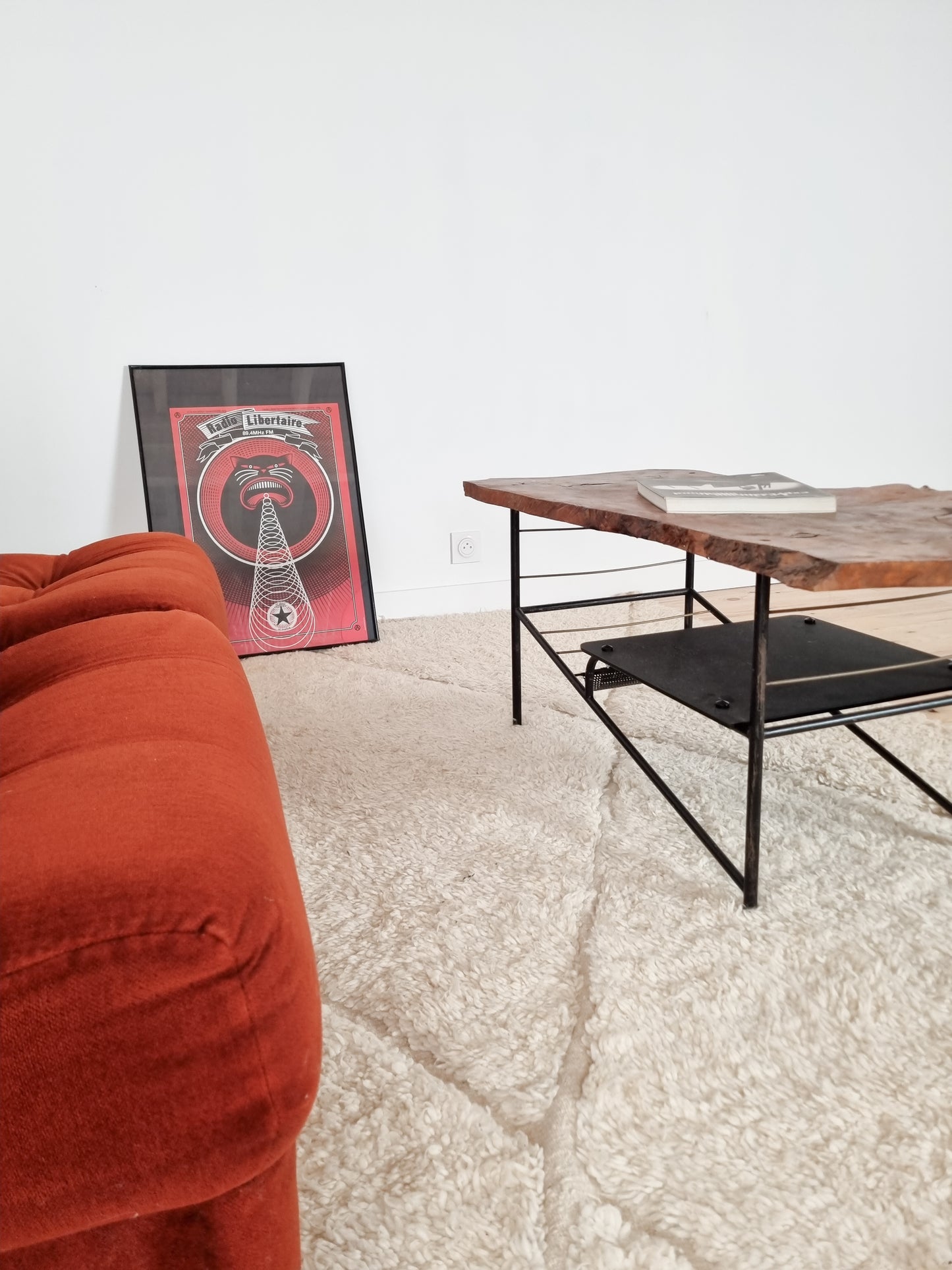 Table basse moderniste