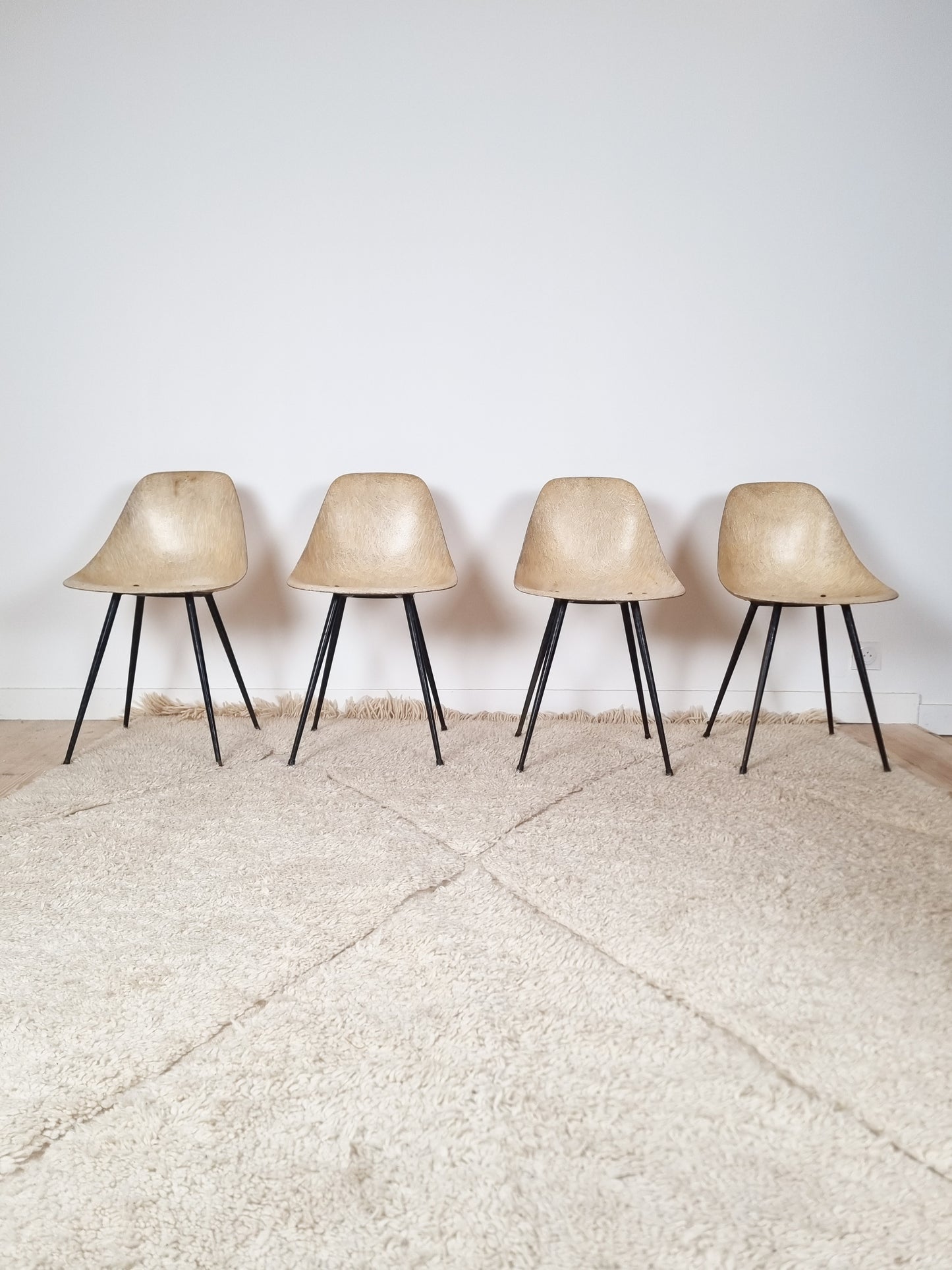 Chaise "Coccinelle" par René-Jean Caillette