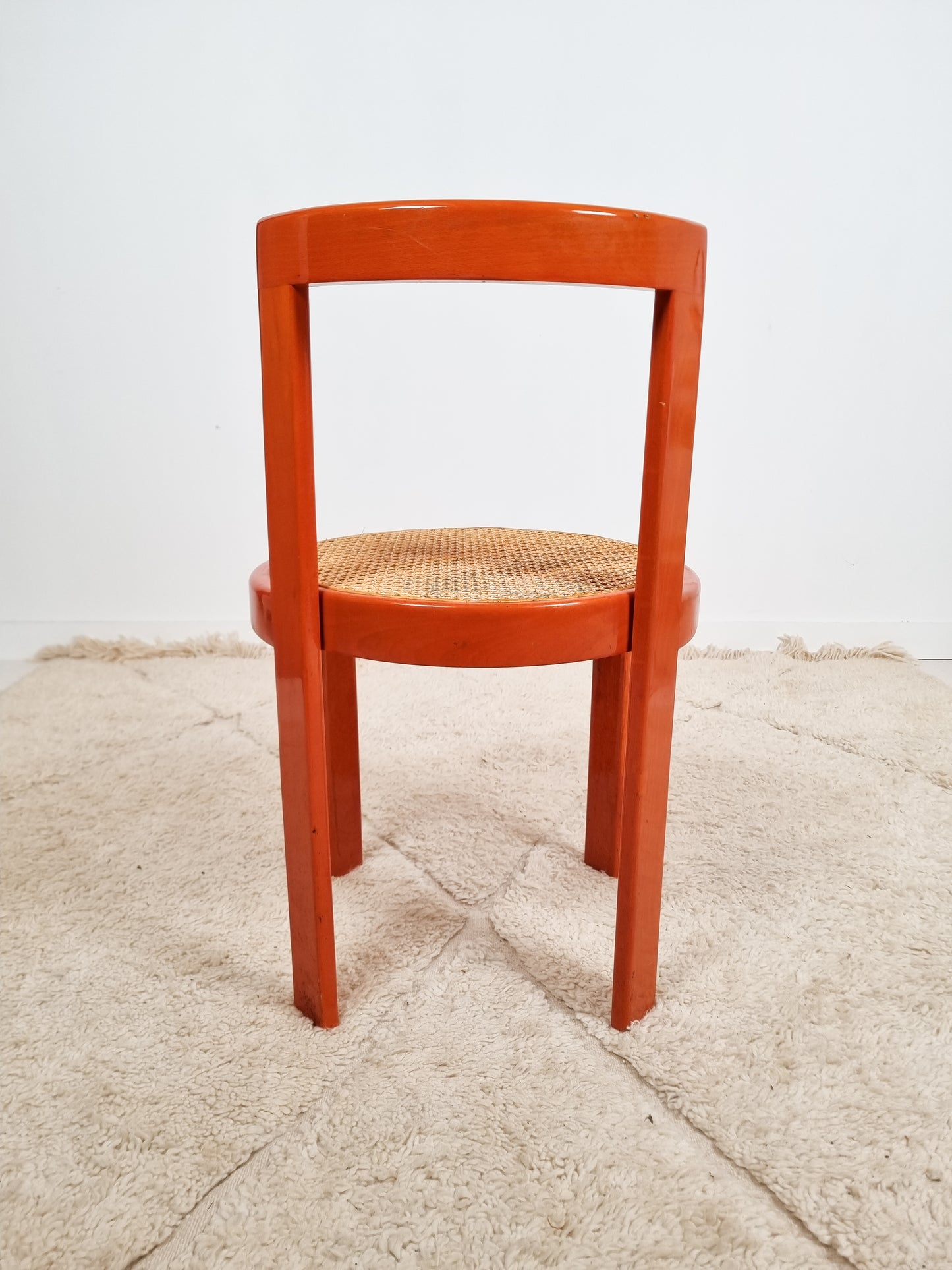 Chaise italienne cannée des années 80