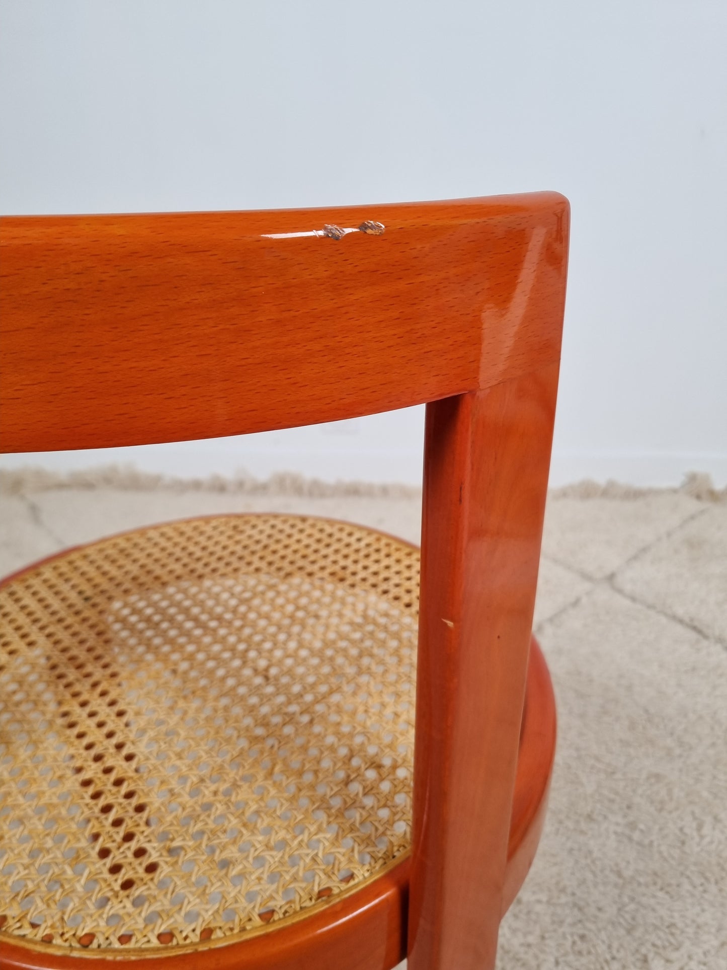 Chaise italienne cannée des années 80