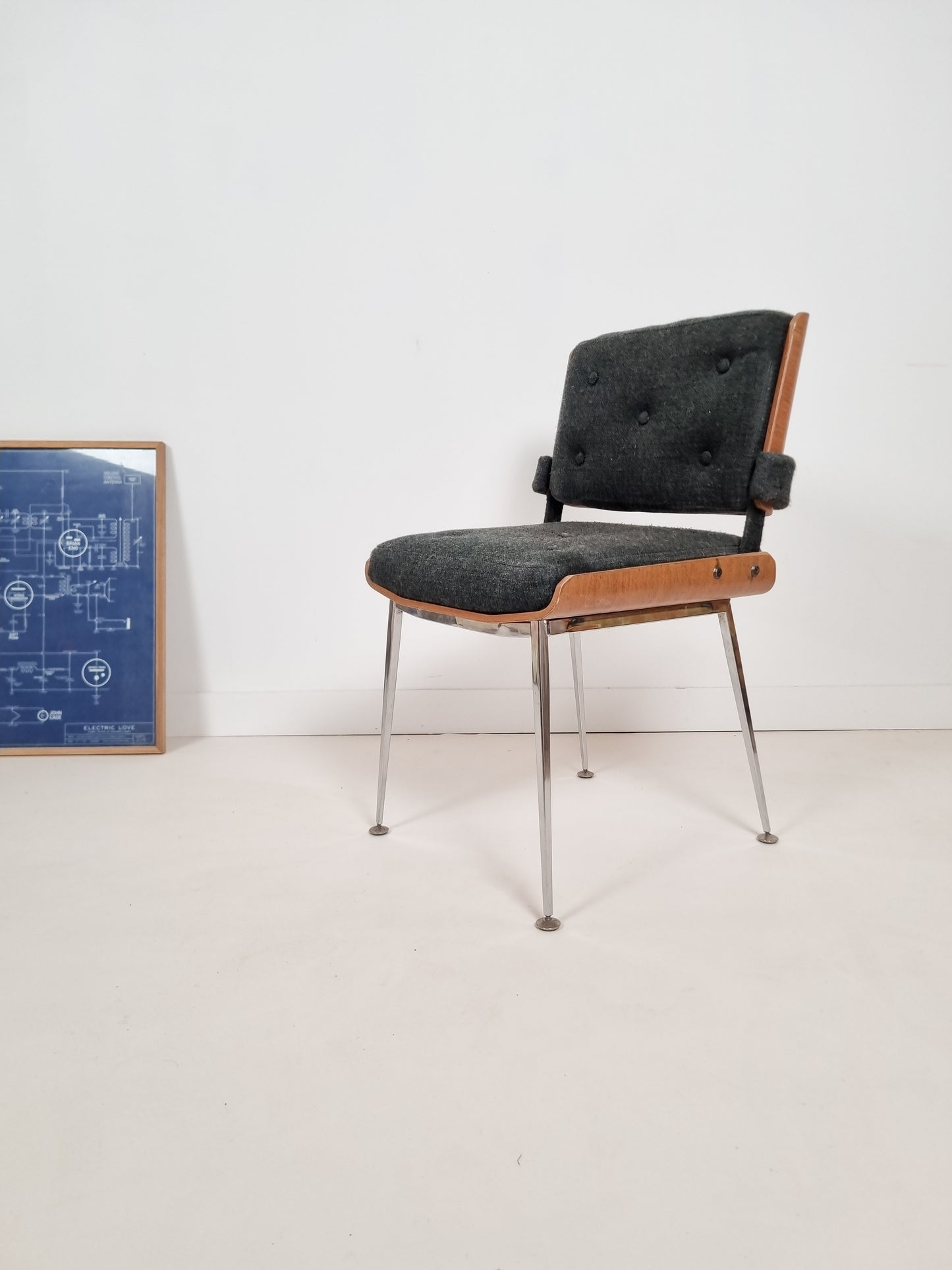Chaise Marcom pour Modern'tube