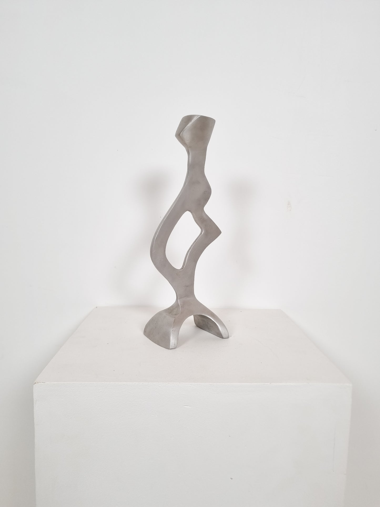 Bougeoir en aluminium de forme libre