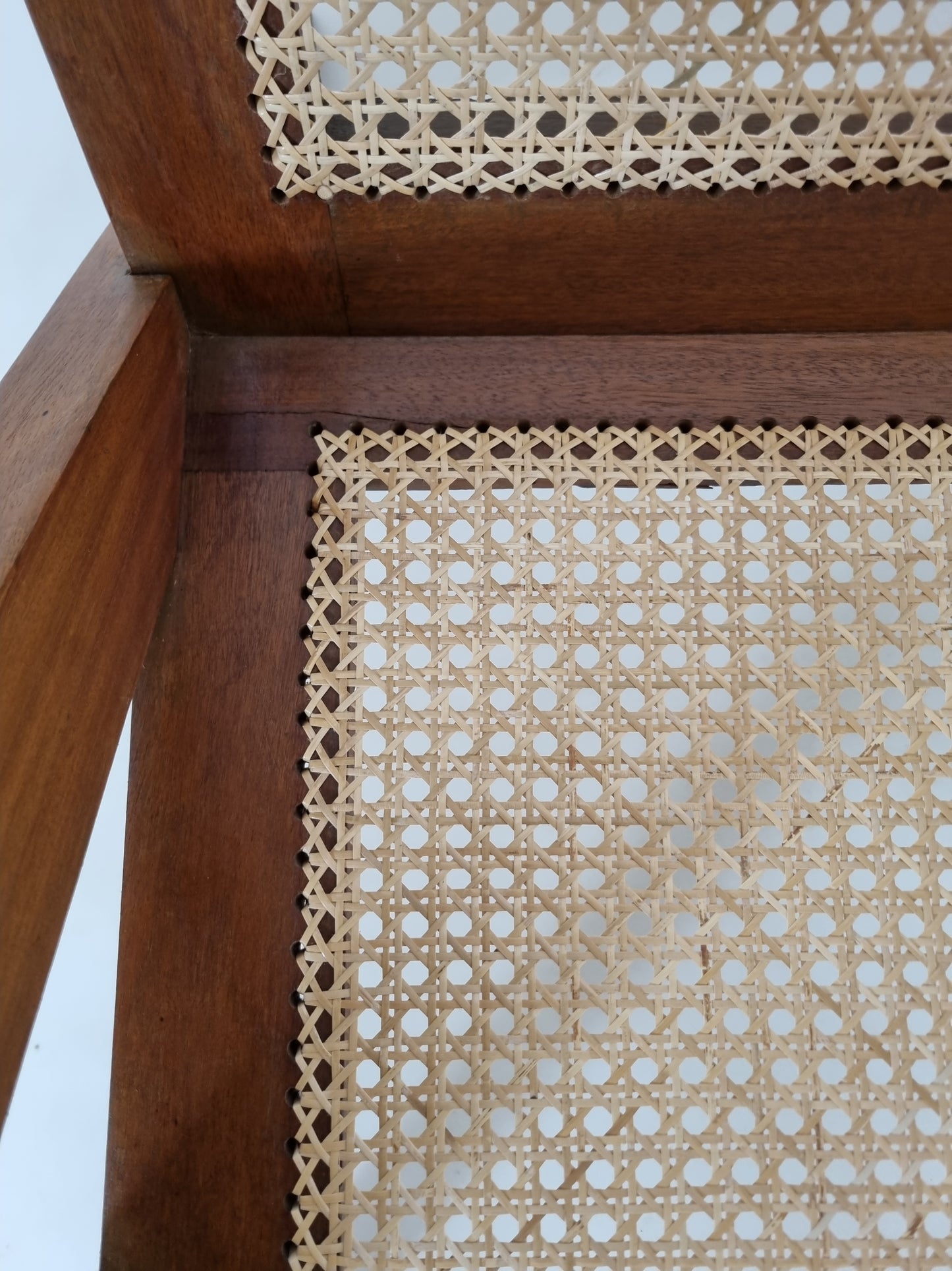 Fauteuil canné du Comptoir Français à Brazzaville. 1950