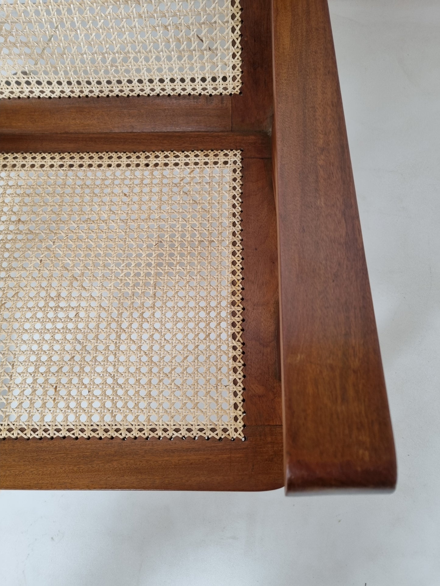 Fauteuil canné du Comptoir Français à Brazzaville. 1950