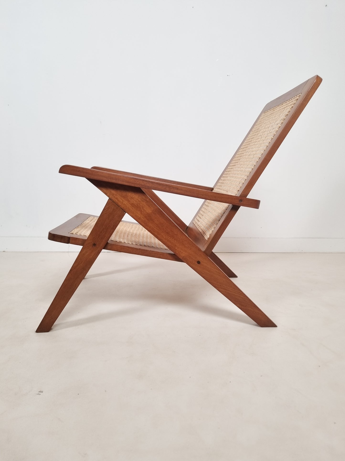 Fauteuil canné du Comptoir Français à Brazzaville. 1950