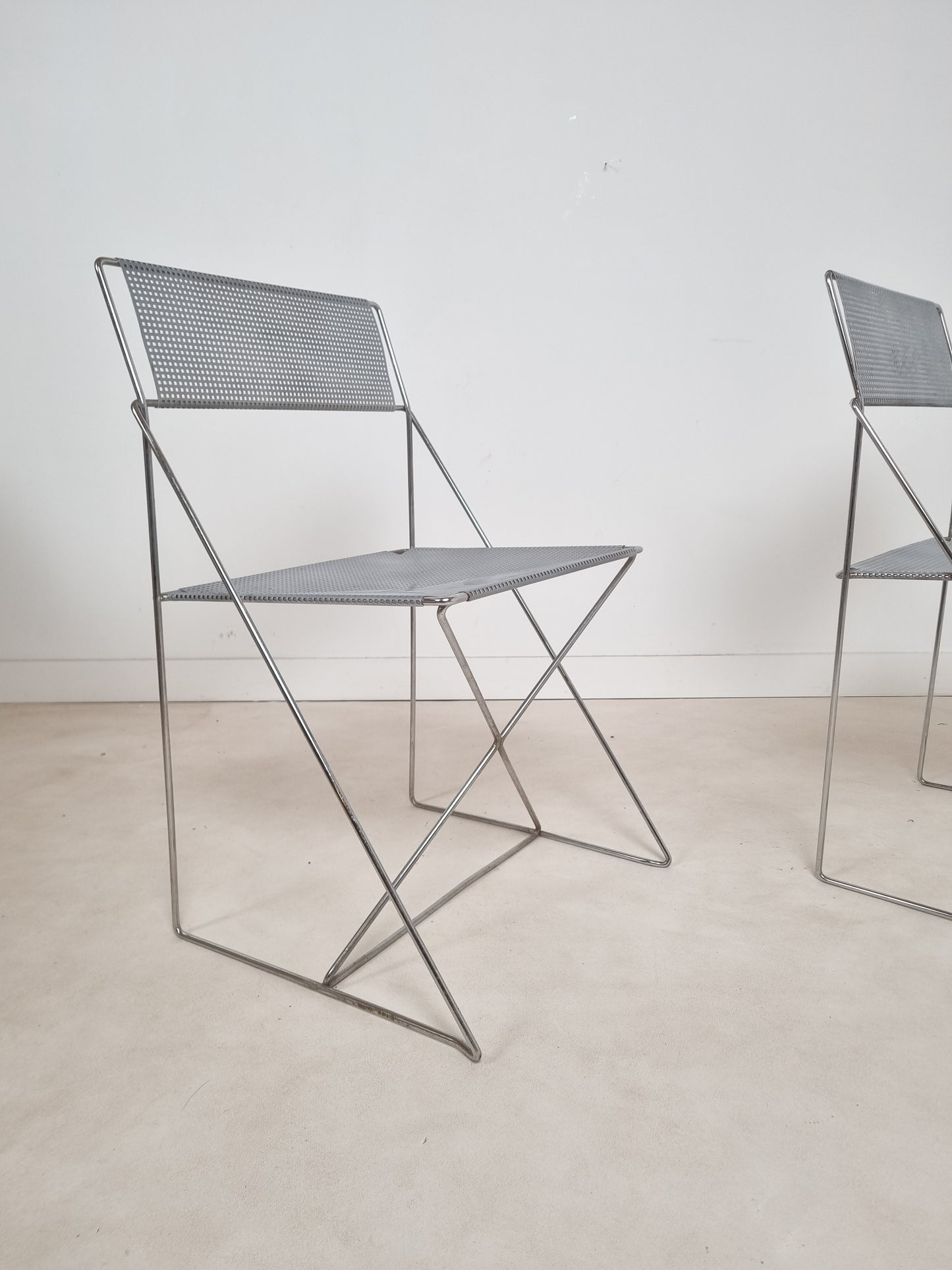 Ensemble de 2 chaises vintage X-Line par Niels Jorgen Haugesen