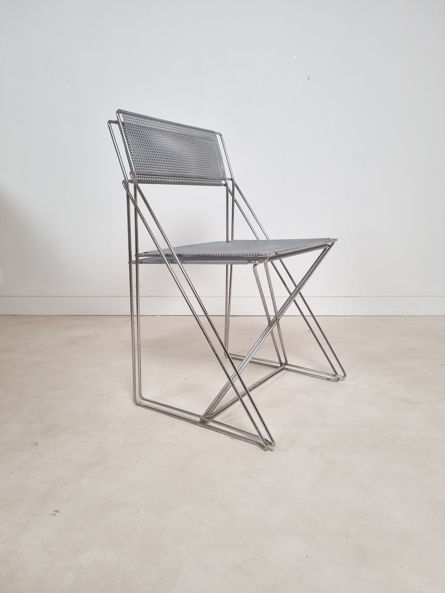 Ensemble de 2 chaises vintage X-Line par Niels Jorgen Haugesen