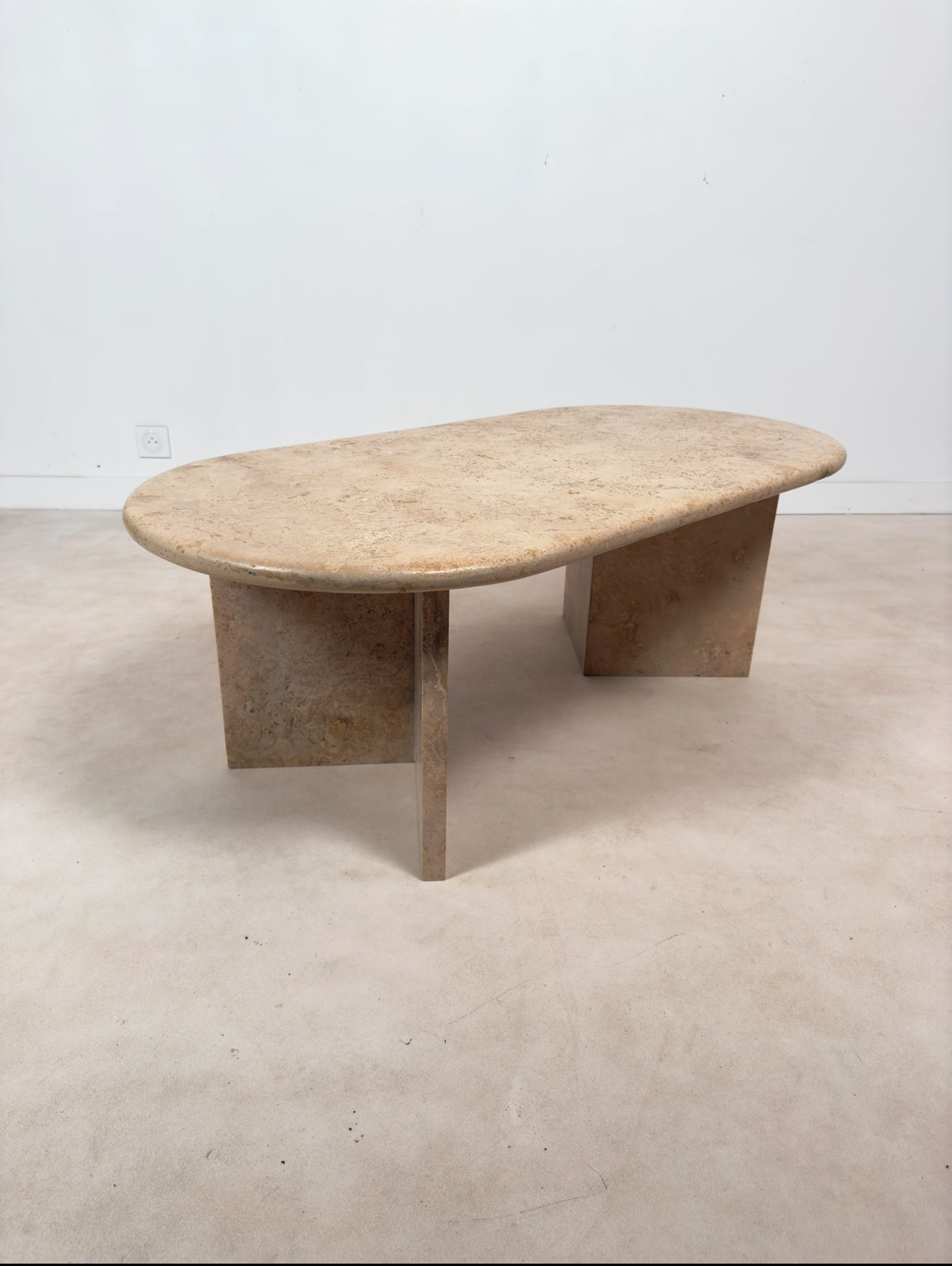 Table basse en travertin