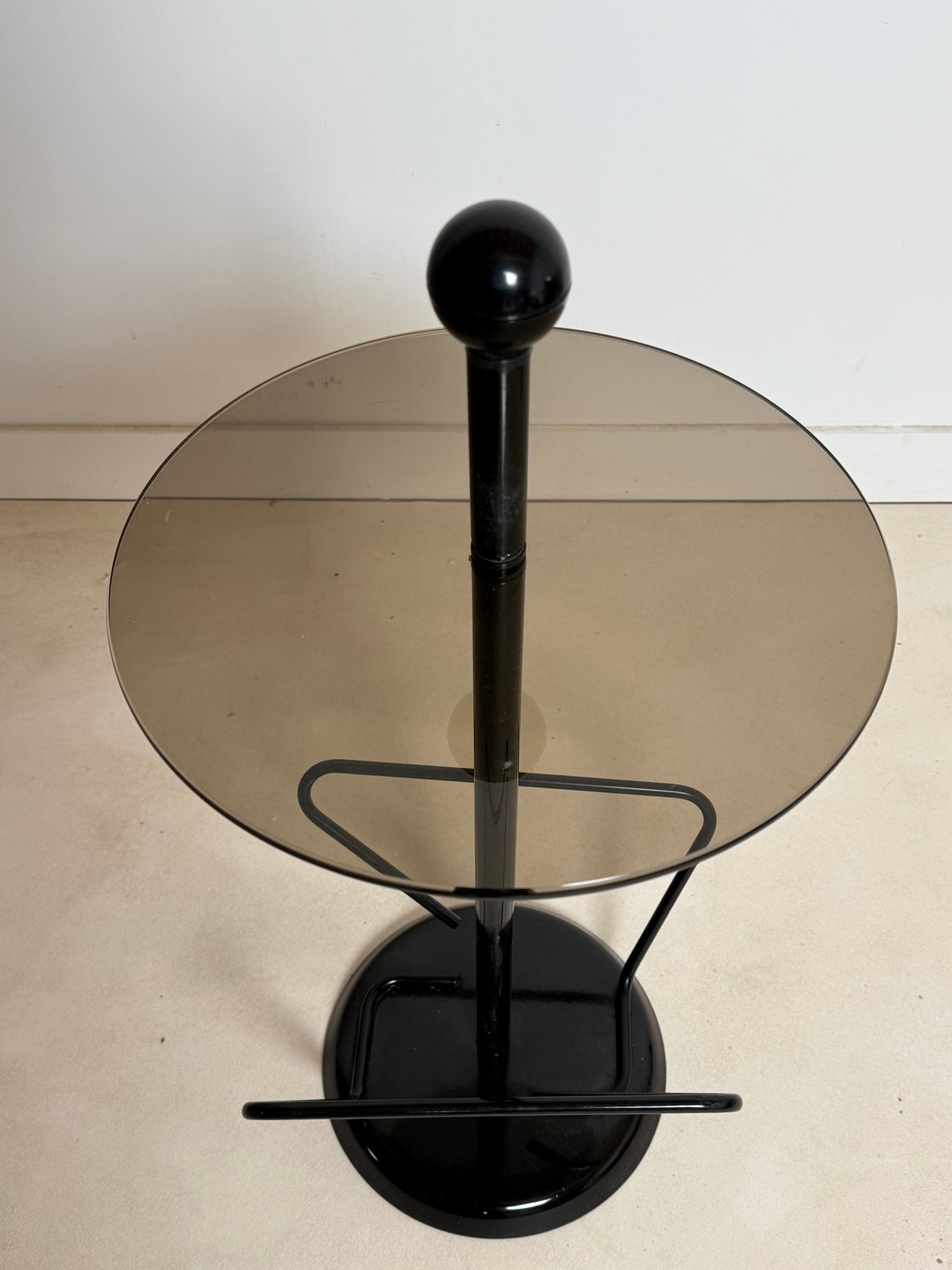 Sellette porte revue post moderne