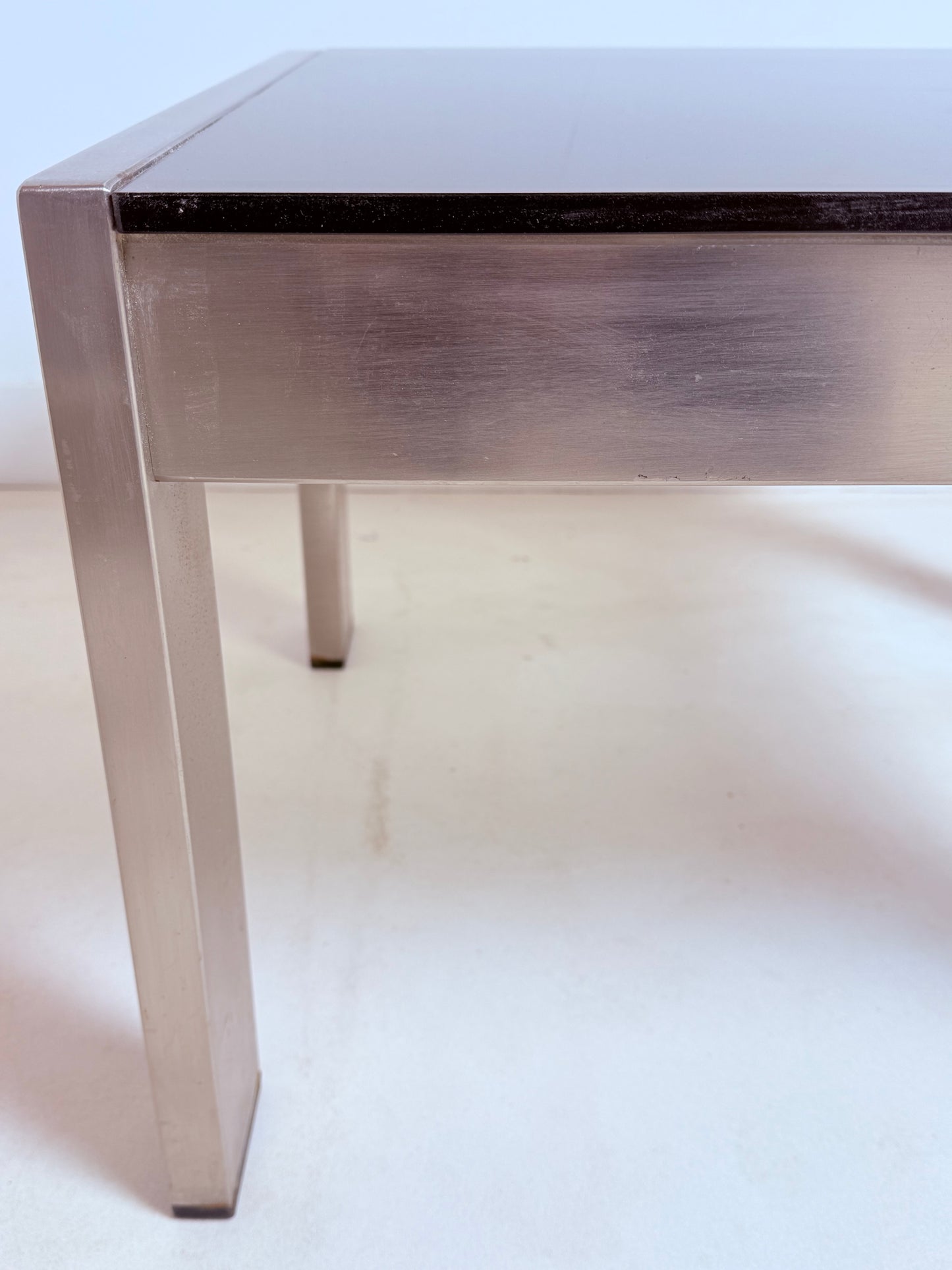 Table basse attribuée à Gae Aulenti