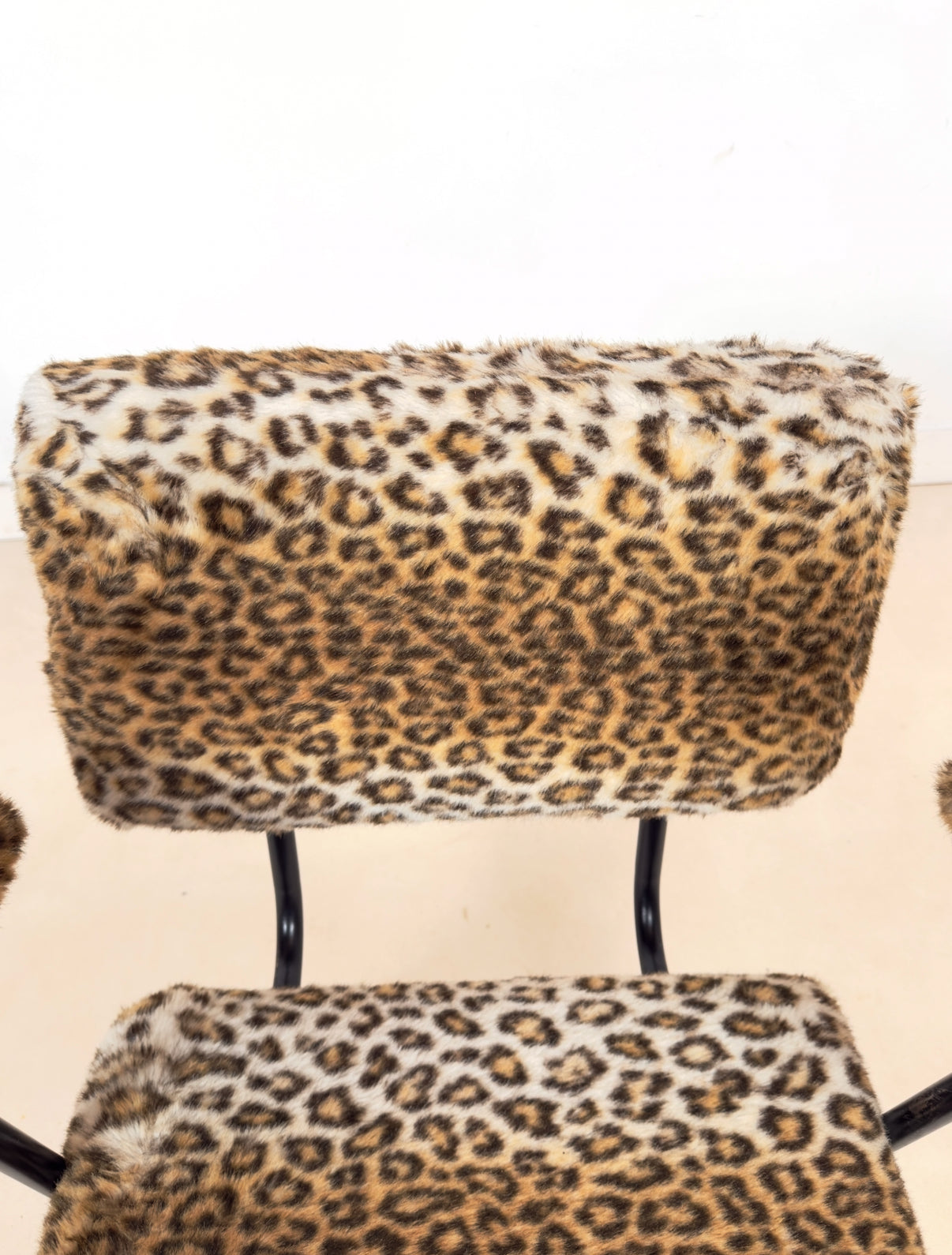 Fauteuil moderniste vintage léopard