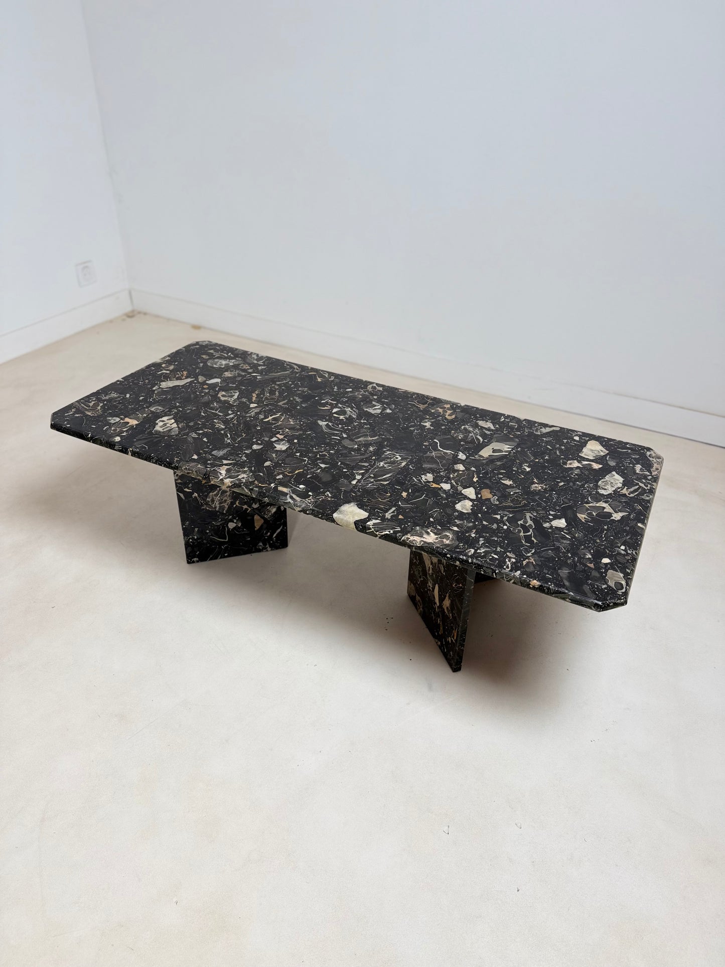 Table basse en marbre