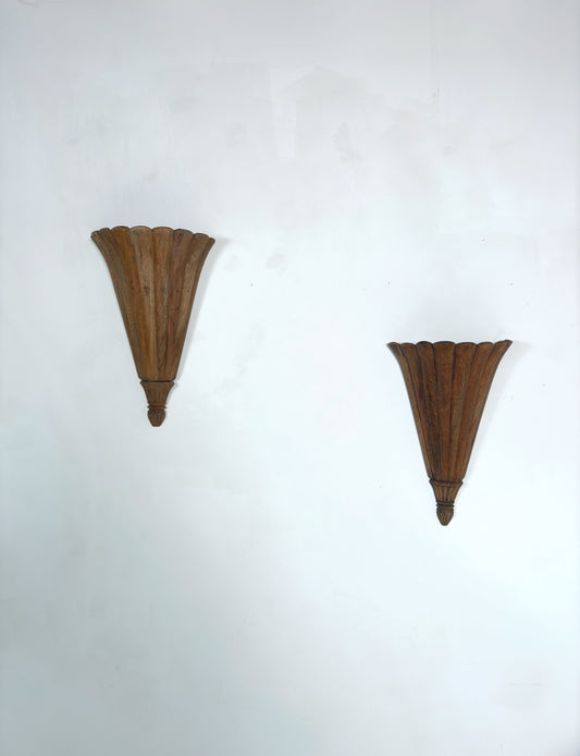 Appliques murales néoclassiques en bois sculpté
