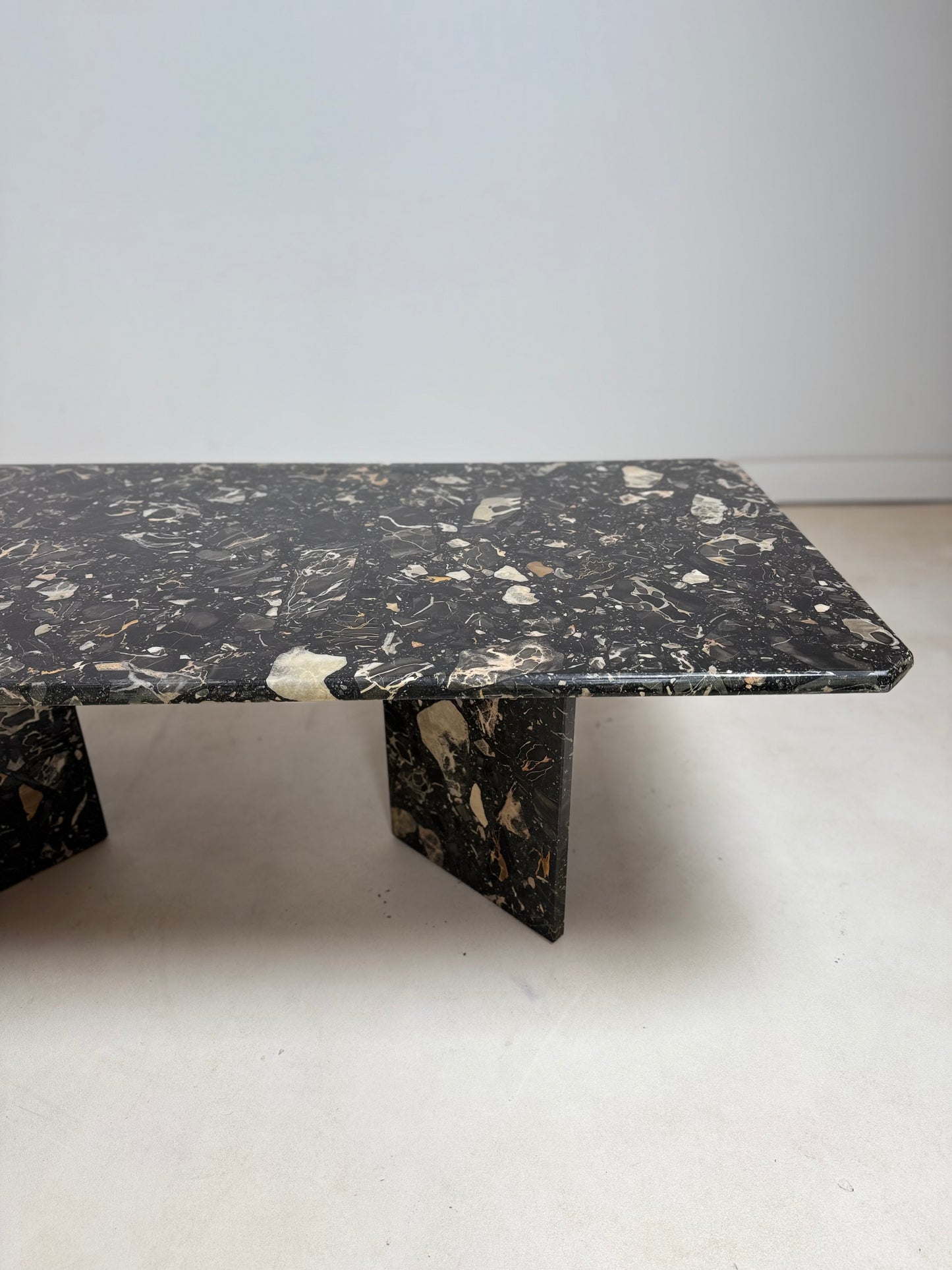 Table basse en marbre