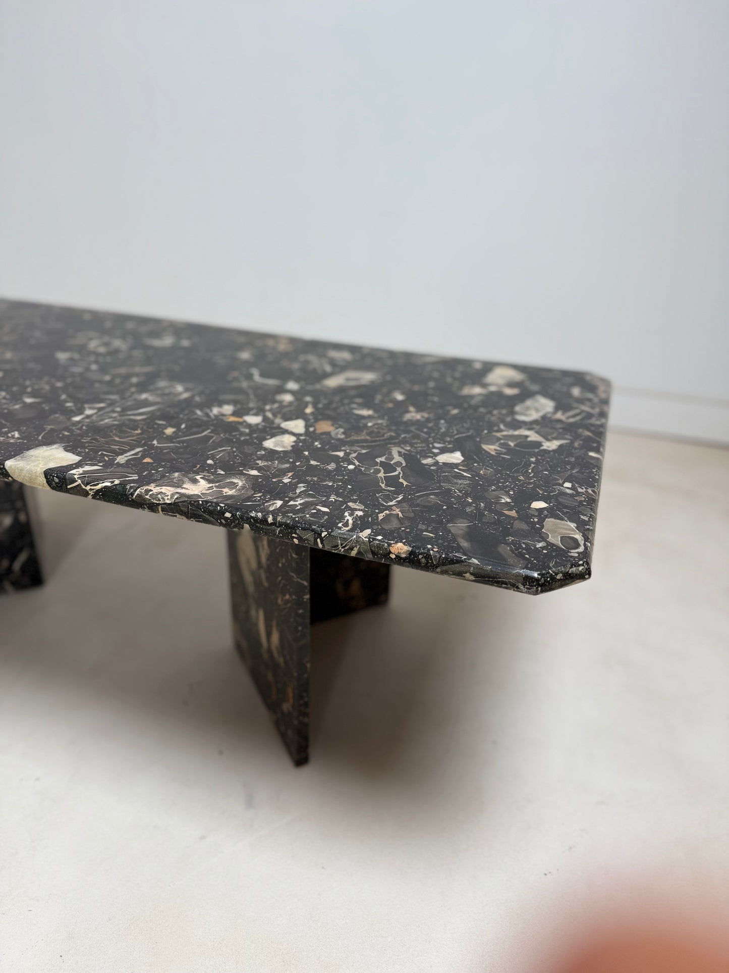 Table basse en marbre