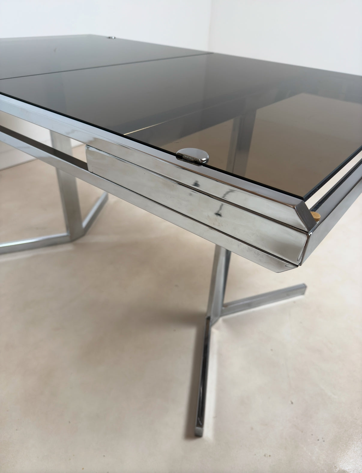 Table de salon en métal chromé à rallonges extensibles