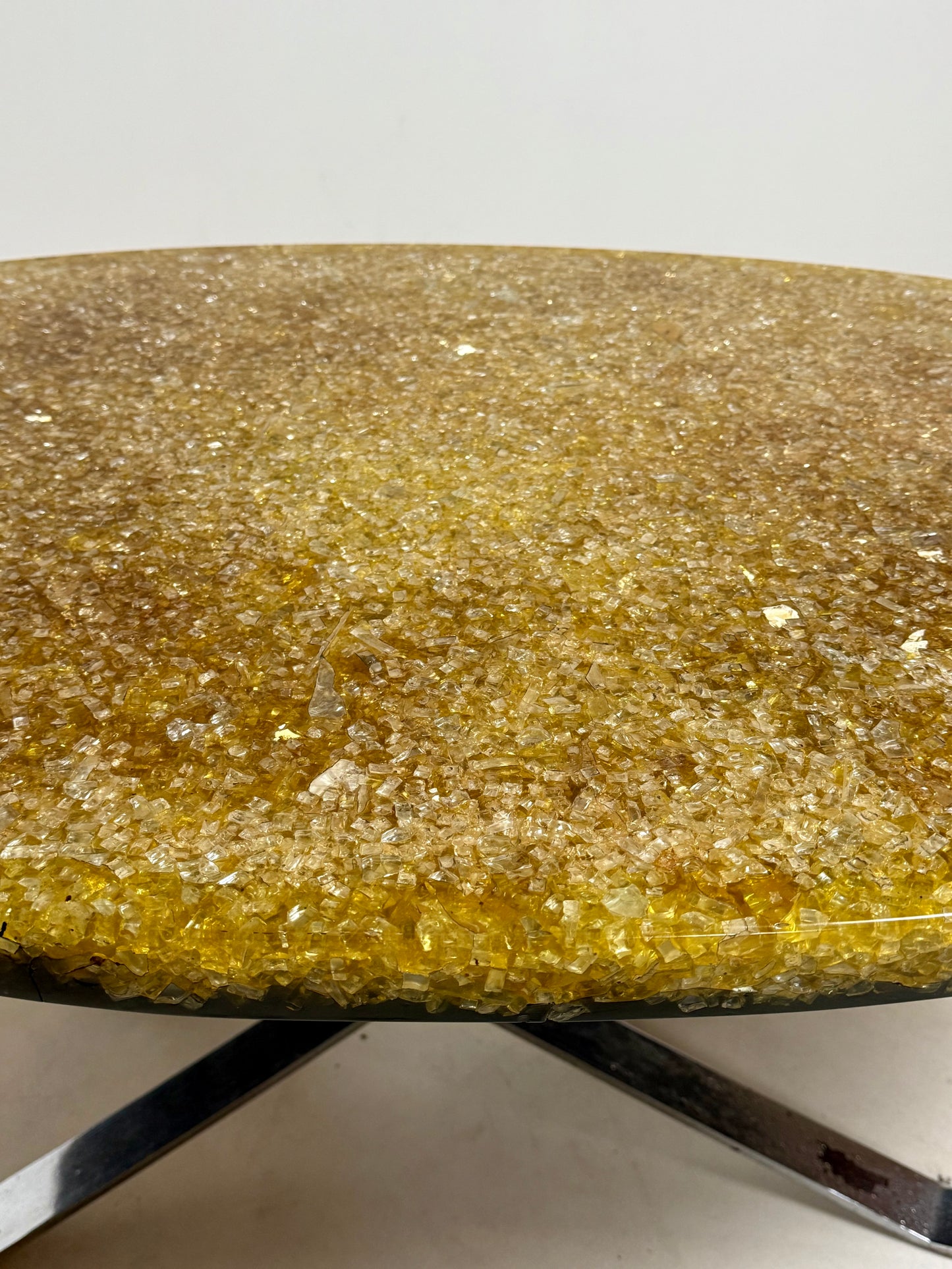 Table basse par Pierre Giraudon