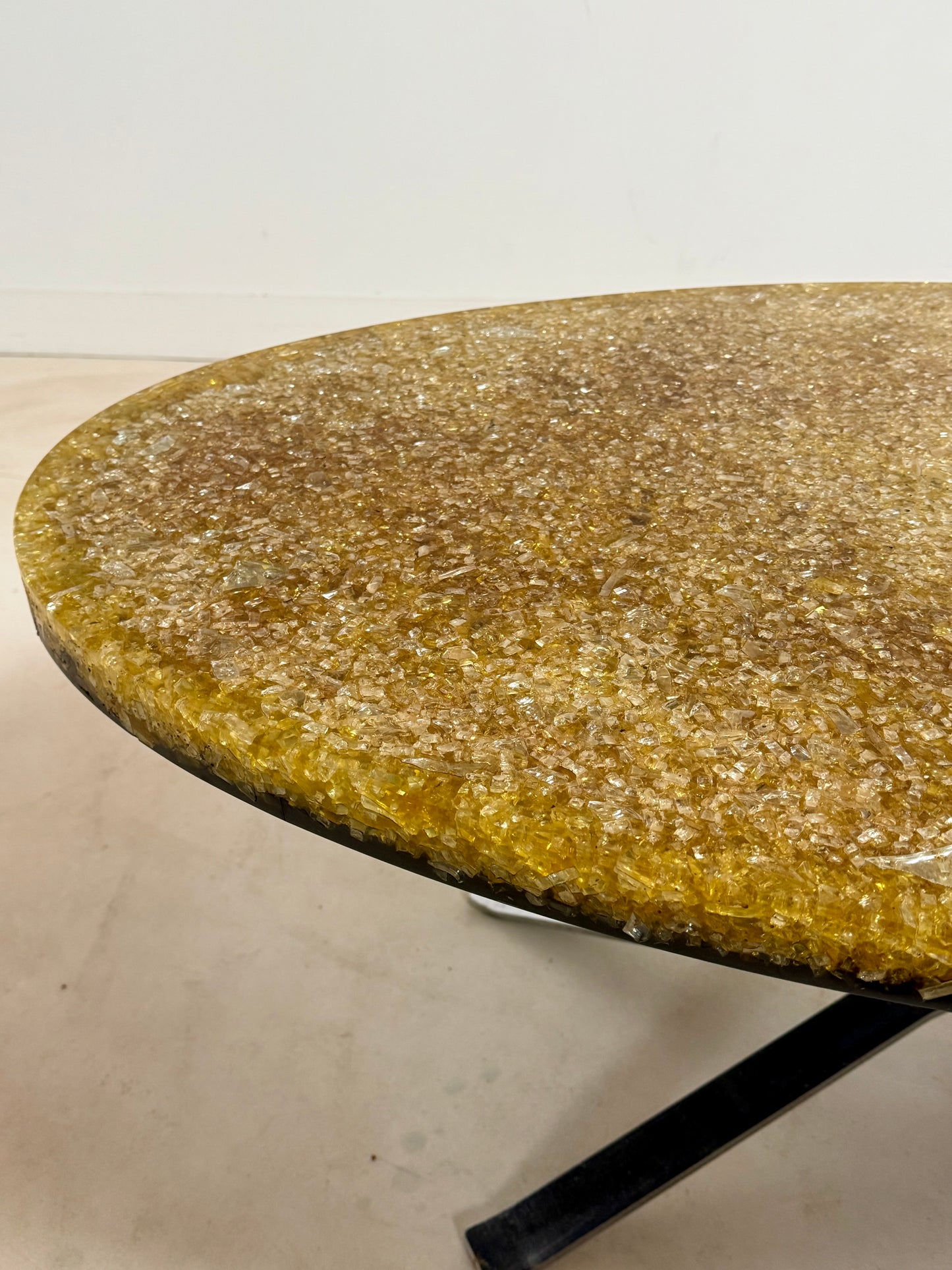 Table basse par Pierre Giraudon