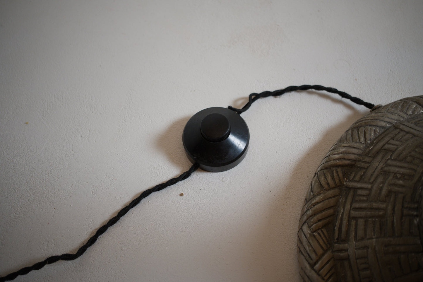 Lampadaire serpent en bronze argenté, inspiré du modèle « La Tentation » d'Edgar Brandt