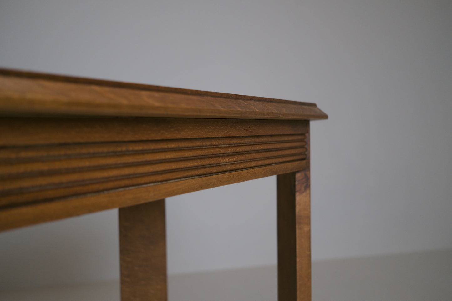 Table d'appoint néoclassique