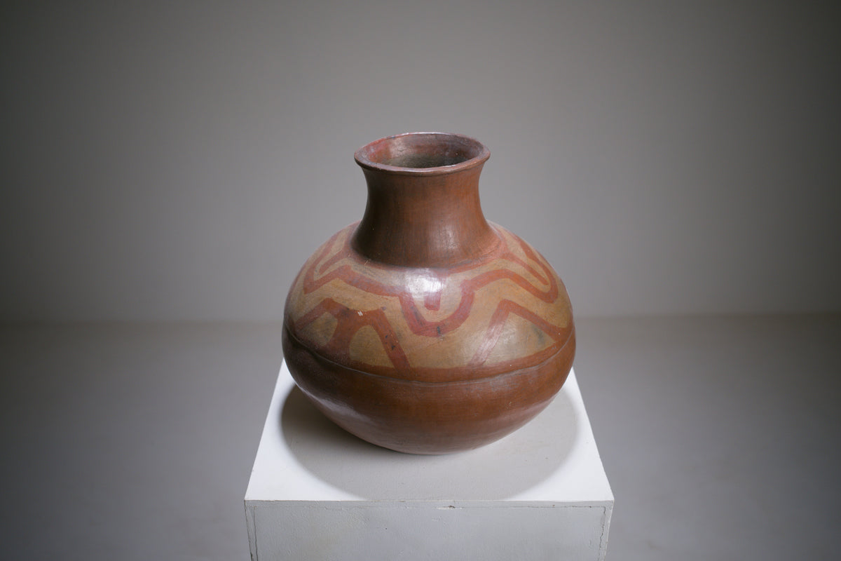 Mexican jar in the style of Colima culture