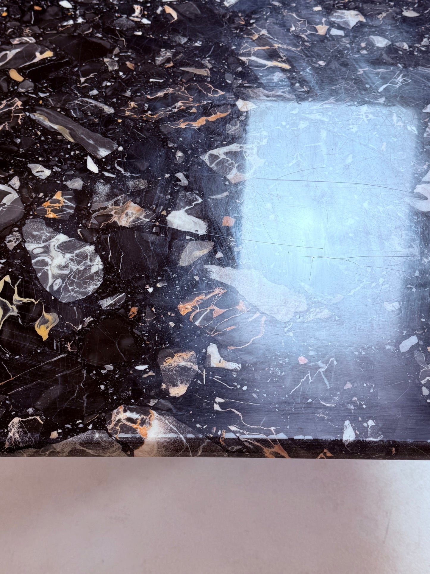 Table basse en marbre
