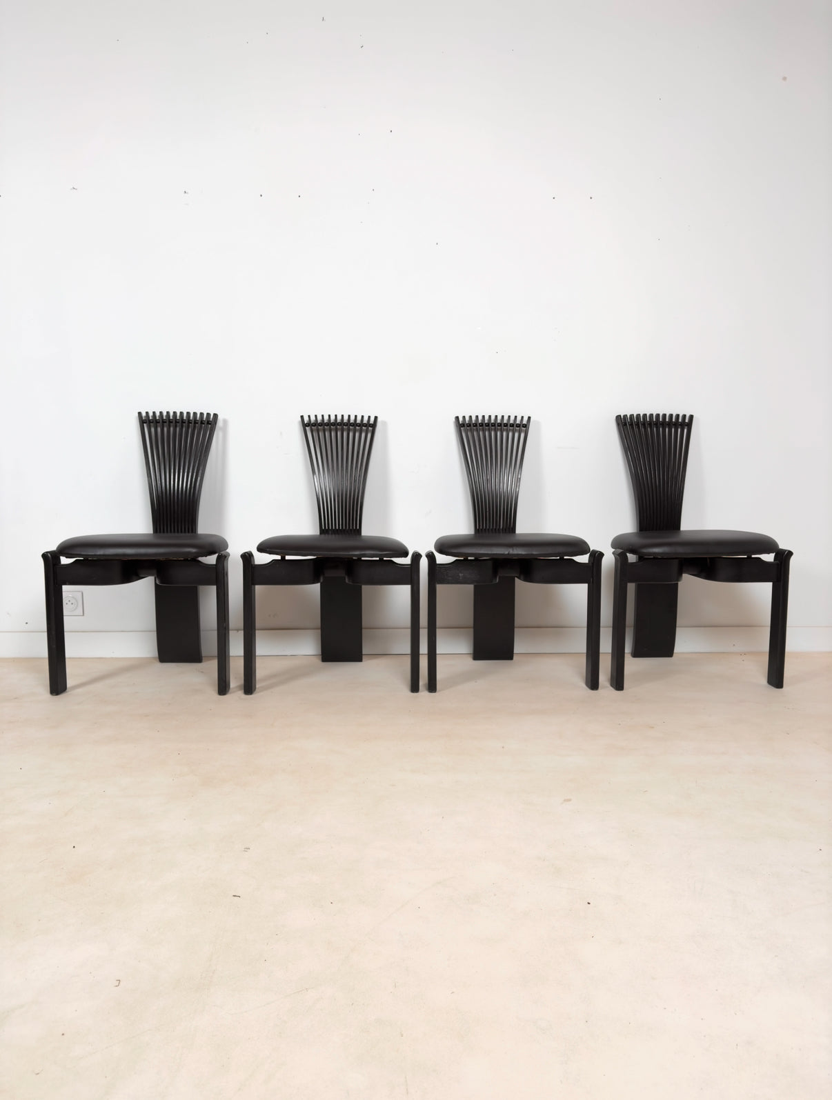 Ensemble de 4 chaises « Totem » par Torstein Nilsen