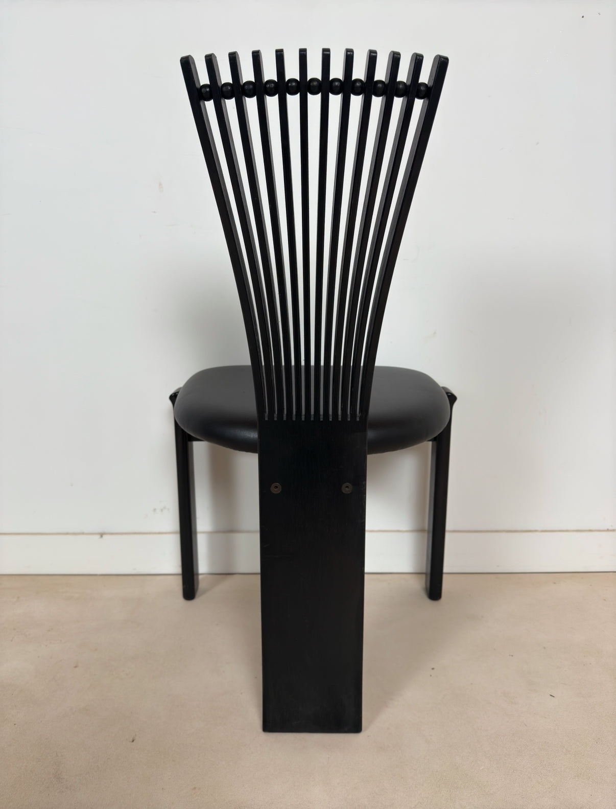 Ensemble de 4 chaises « Totem » par Torstein Nilsen