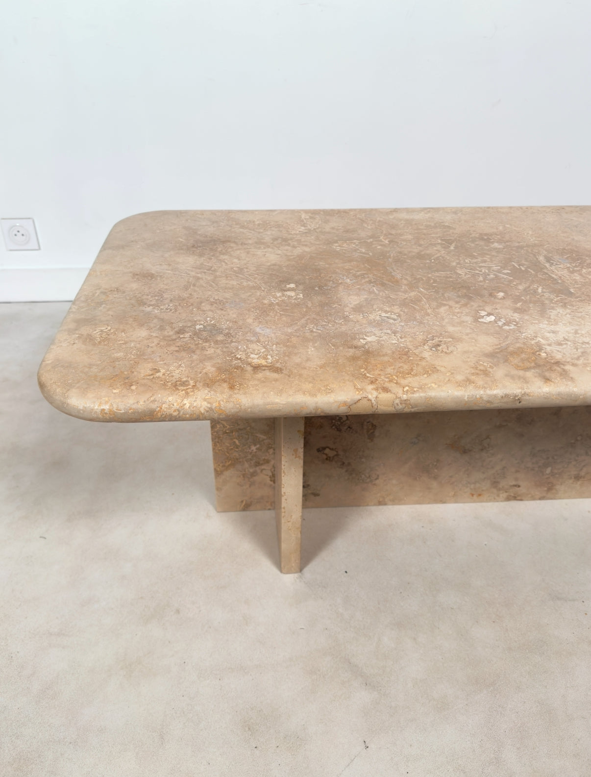 Table basse en travertin