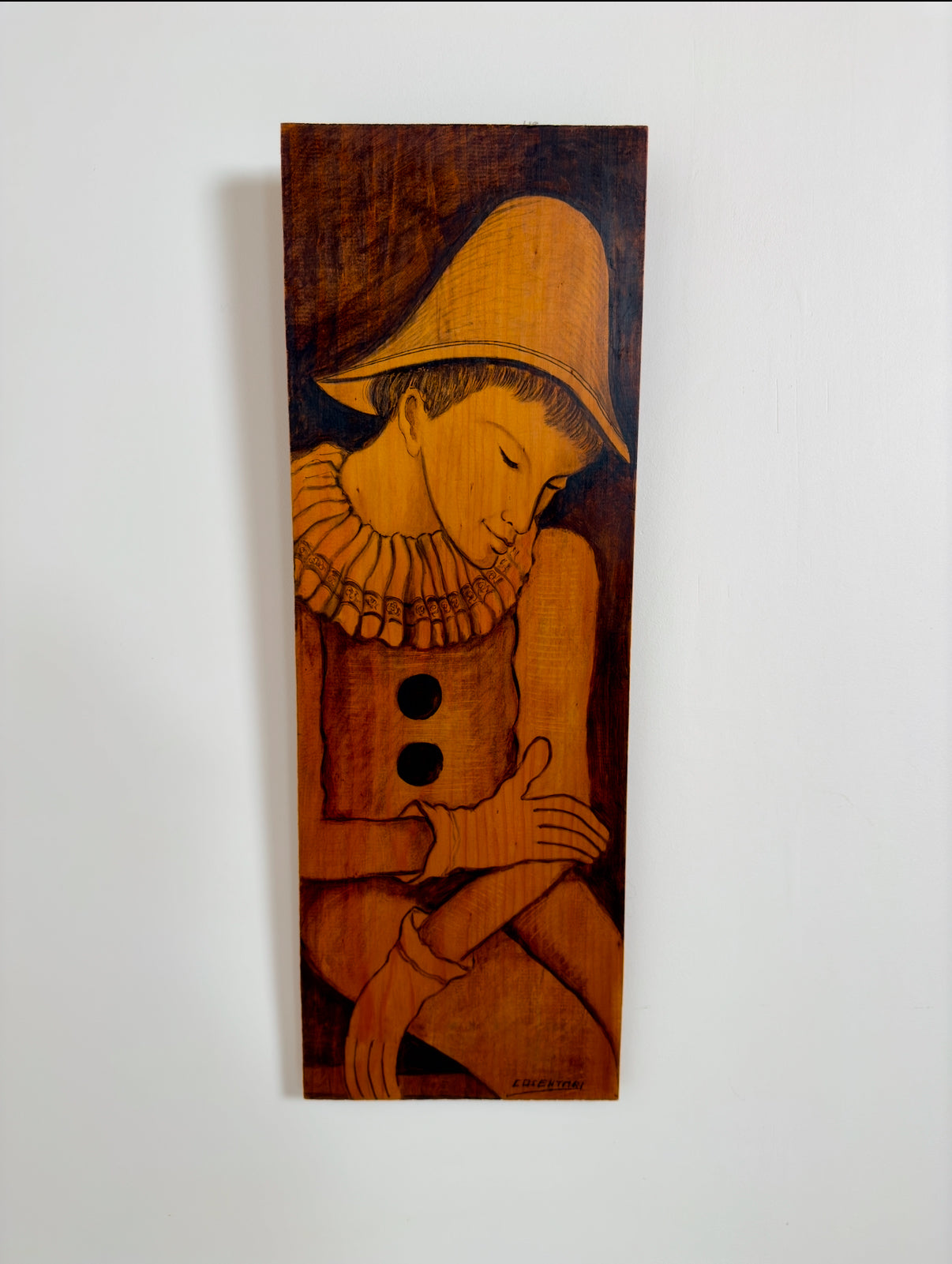 Ensemble de 3 panneaux en bois peint et gravés par Cosentarl