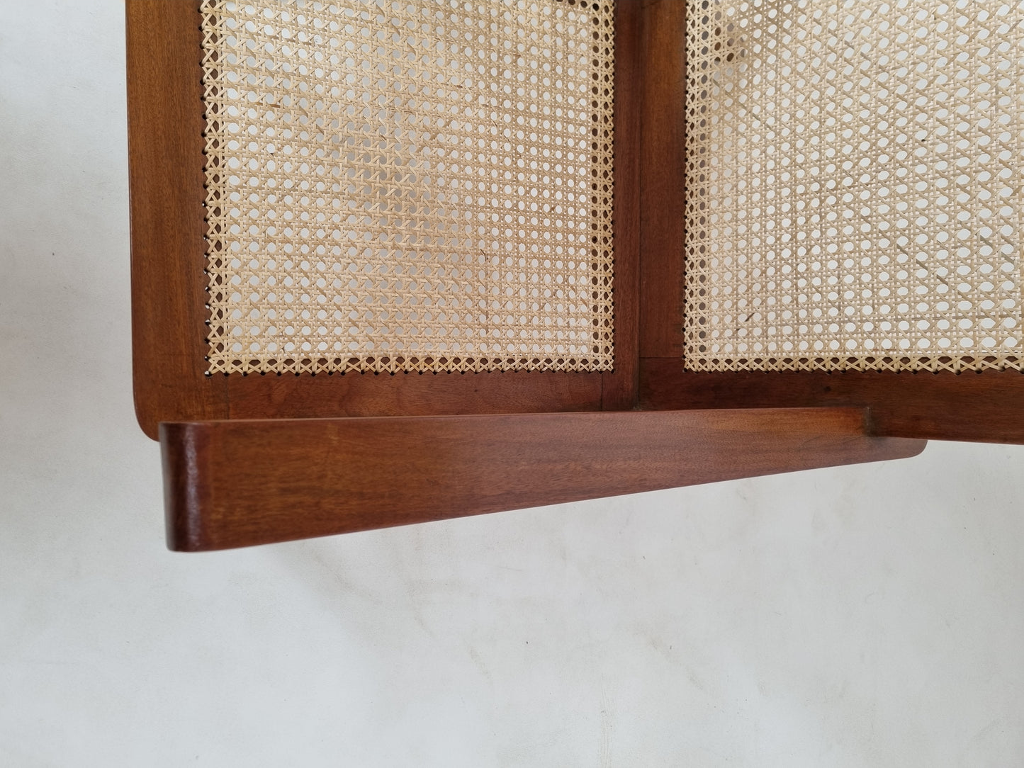 Fauteuil canné du Comptoir Français à Brazzaville. 1950