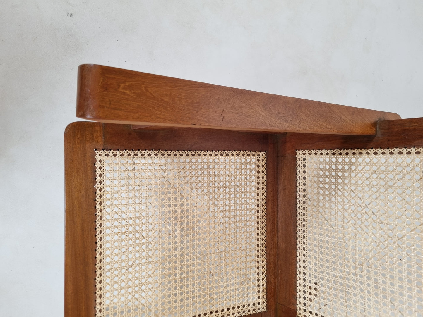 Fauteuil canné du Comptoir Français à Brazzaville. 1950