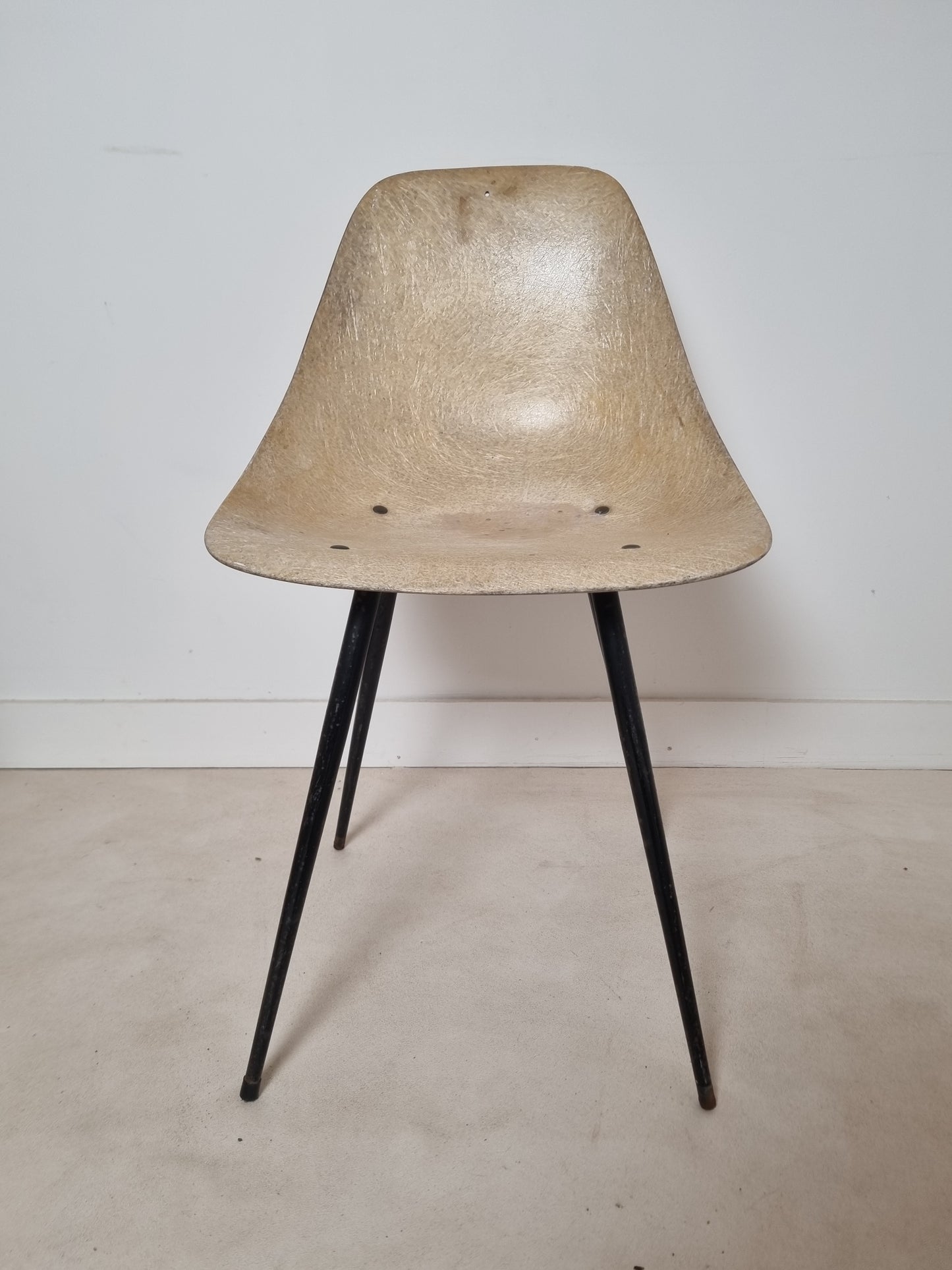 Chaise "Coccinelle" par René-Jean Caillette