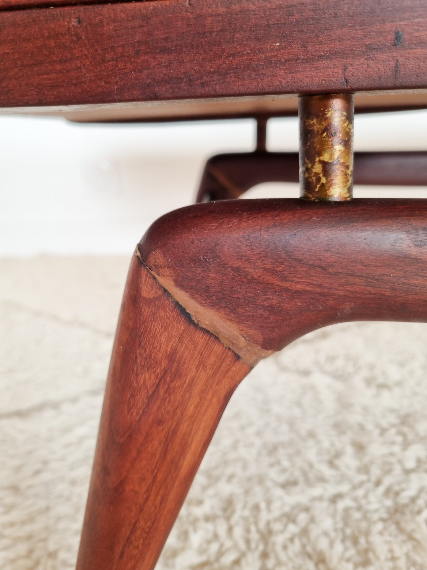 Grande table basse par Louis Van Teeffelen