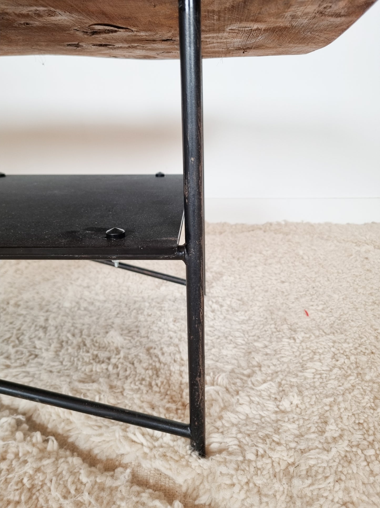 Table basse moderniste