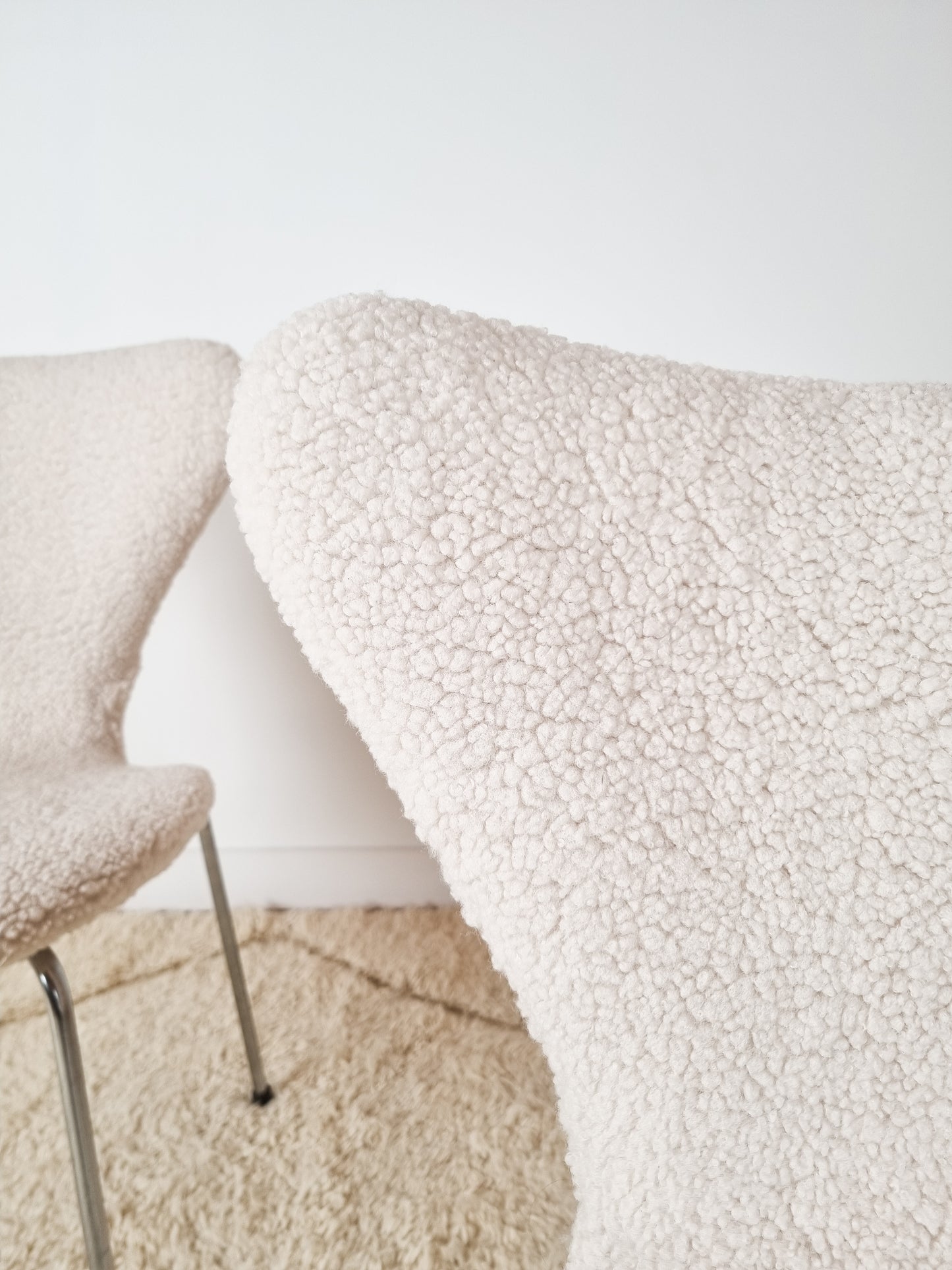 Chaise "Papillon" par Arne Jacobsen (1 disponible)