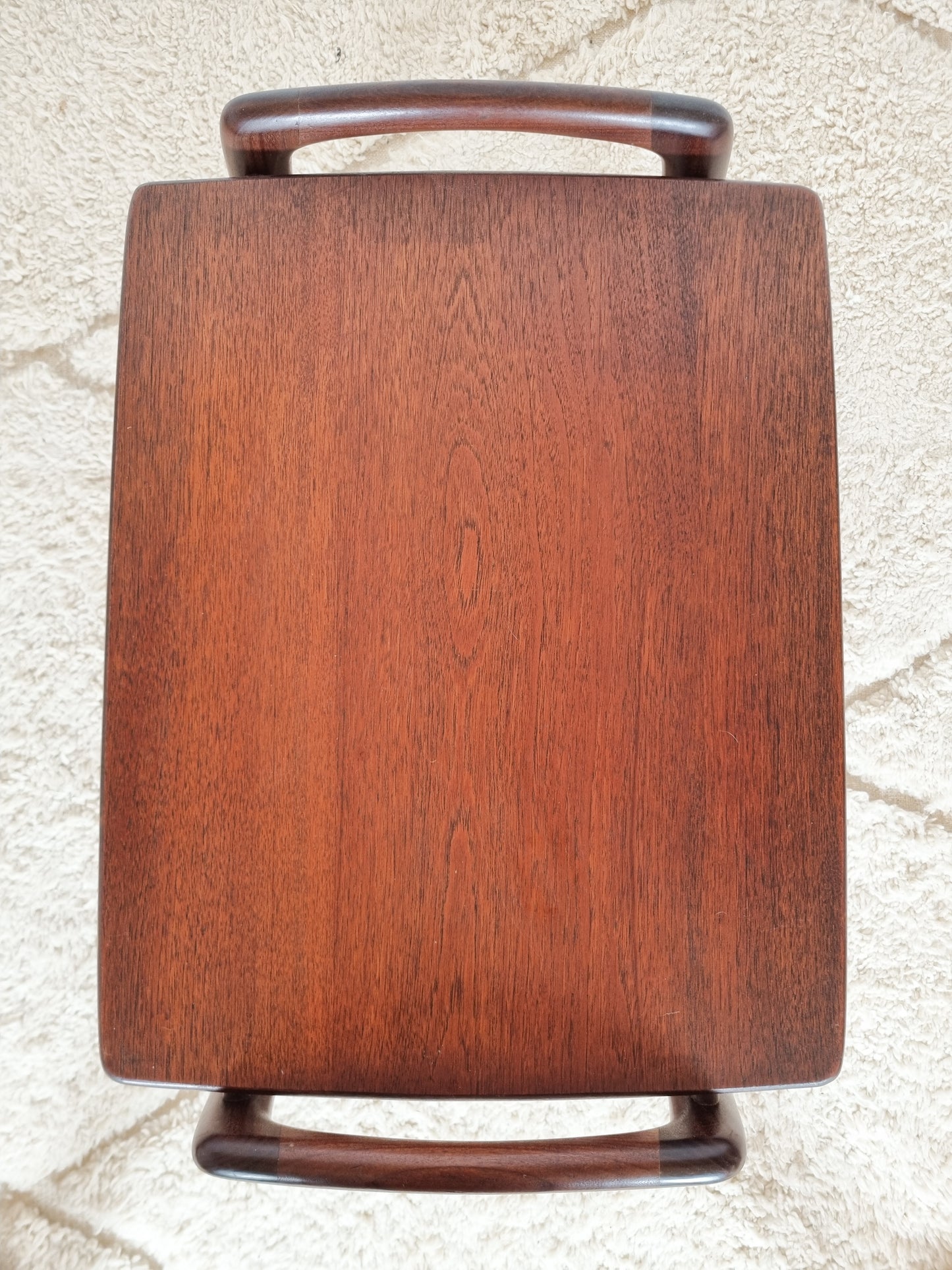 Table d'appoint "Marja" en cannage par Louis Van Teeffelen
