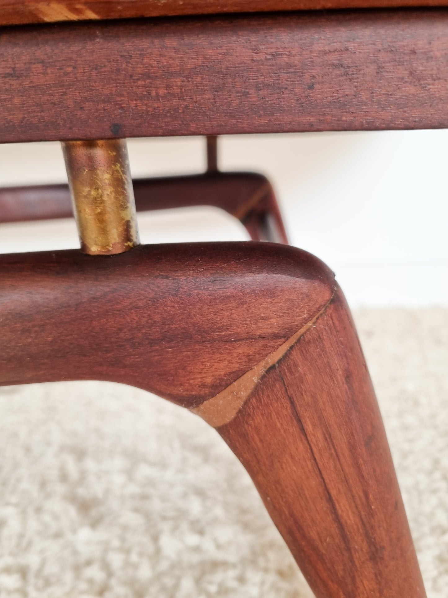 Grande table basse par Louis Van Teeffelen
