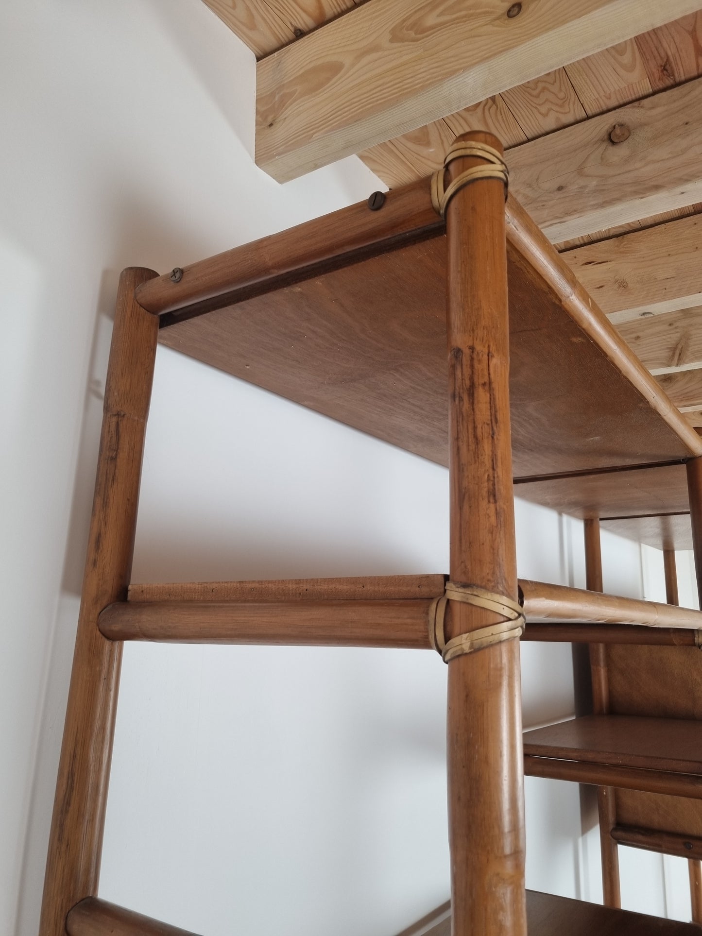 Grande étagère living par Roche et Bobois