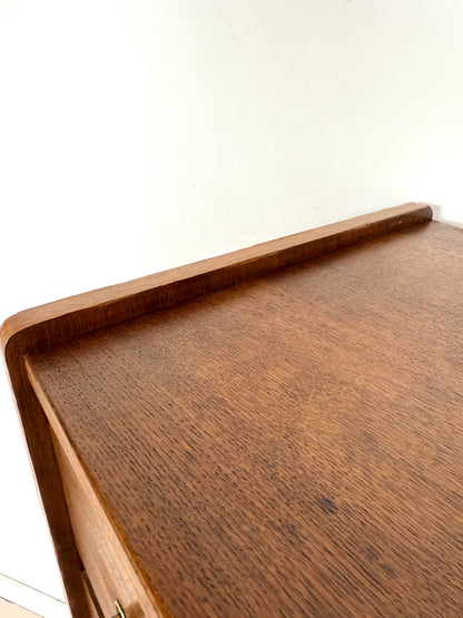 Commode vintage