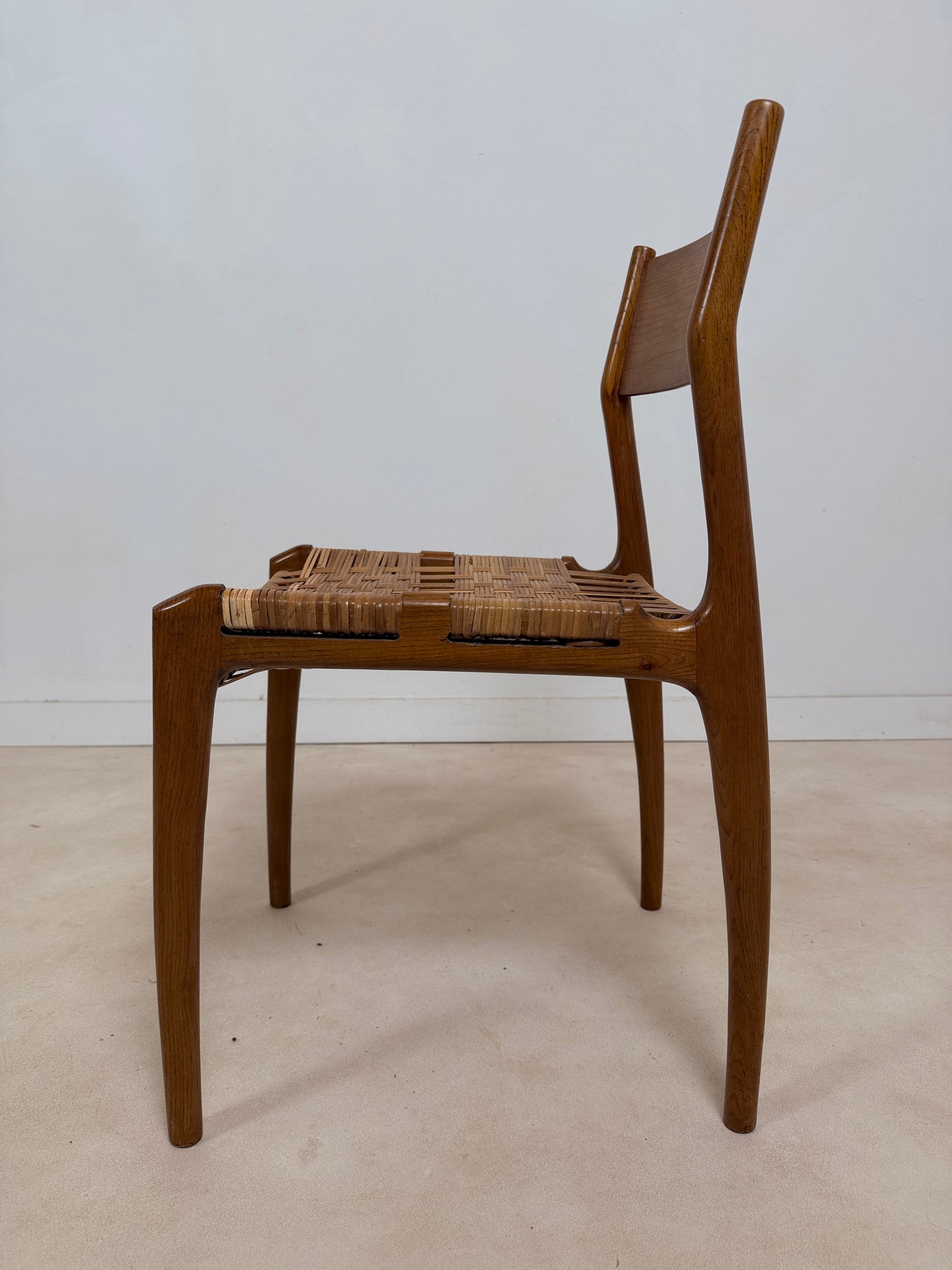 Ensemble de 6 chaises GESSEF modèle « Havana »