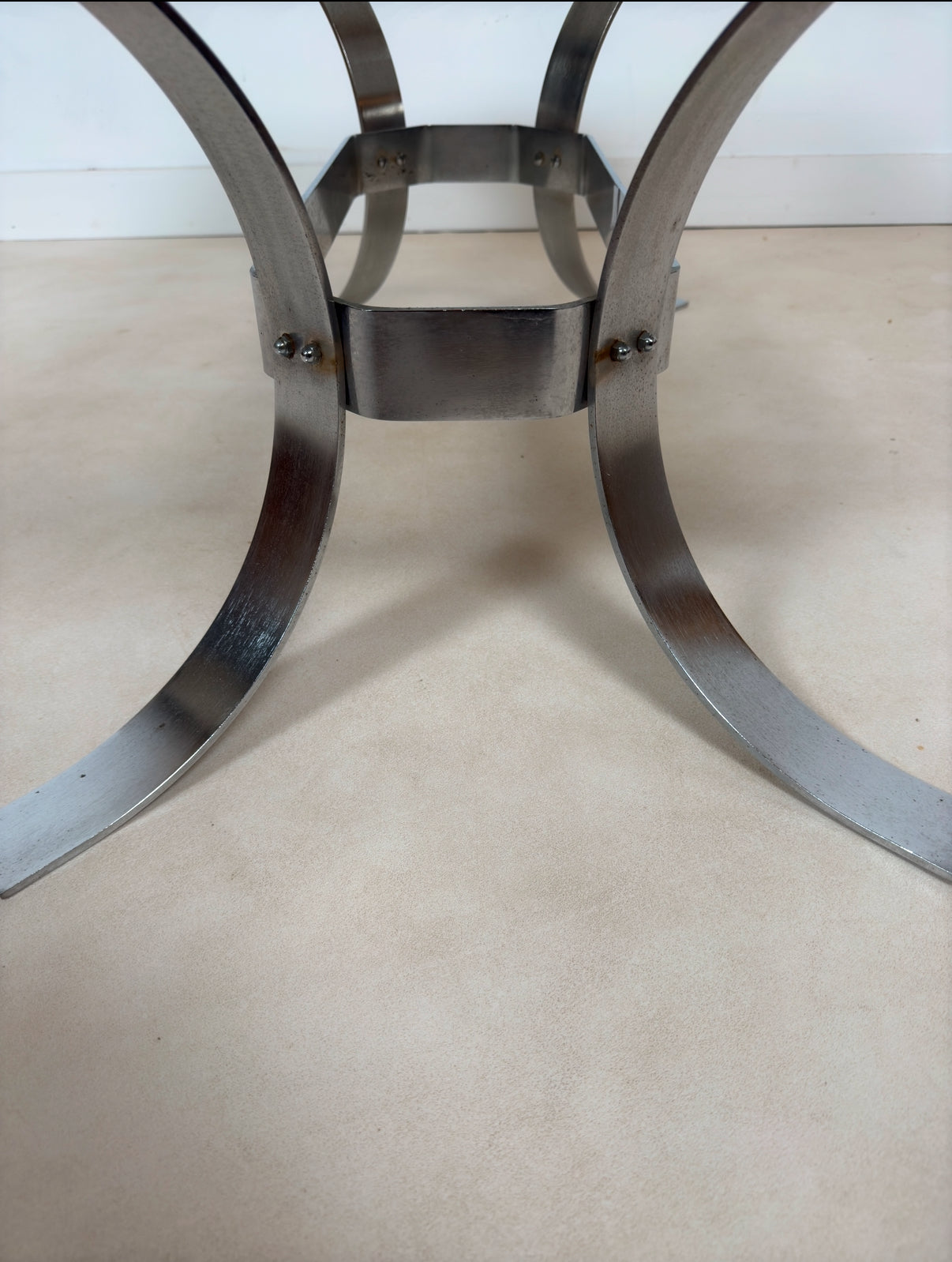 Table basse chromée