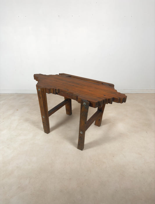 Bureau architectural et son tabouret