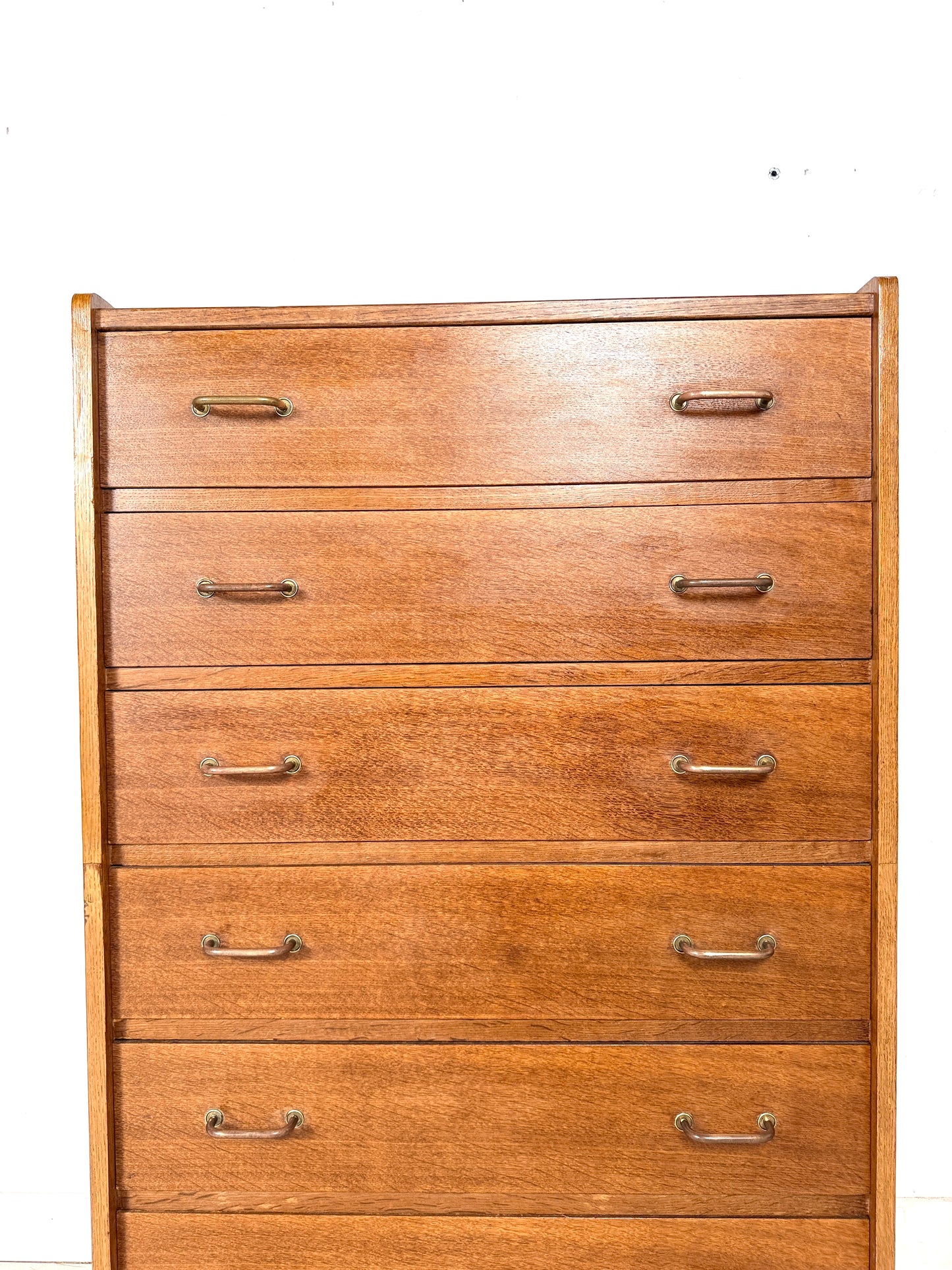 Commode vintage