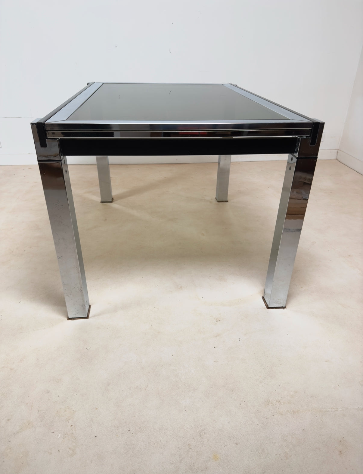 Table à rallonges intégrées « La Metal  »