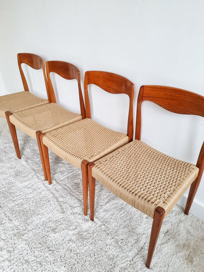 Ensemble de 4 chaises scandinaves cordées