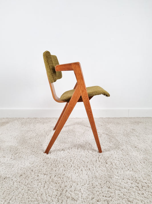 Fauteuil haut "Hillstak" par Lucienne et Robin Day