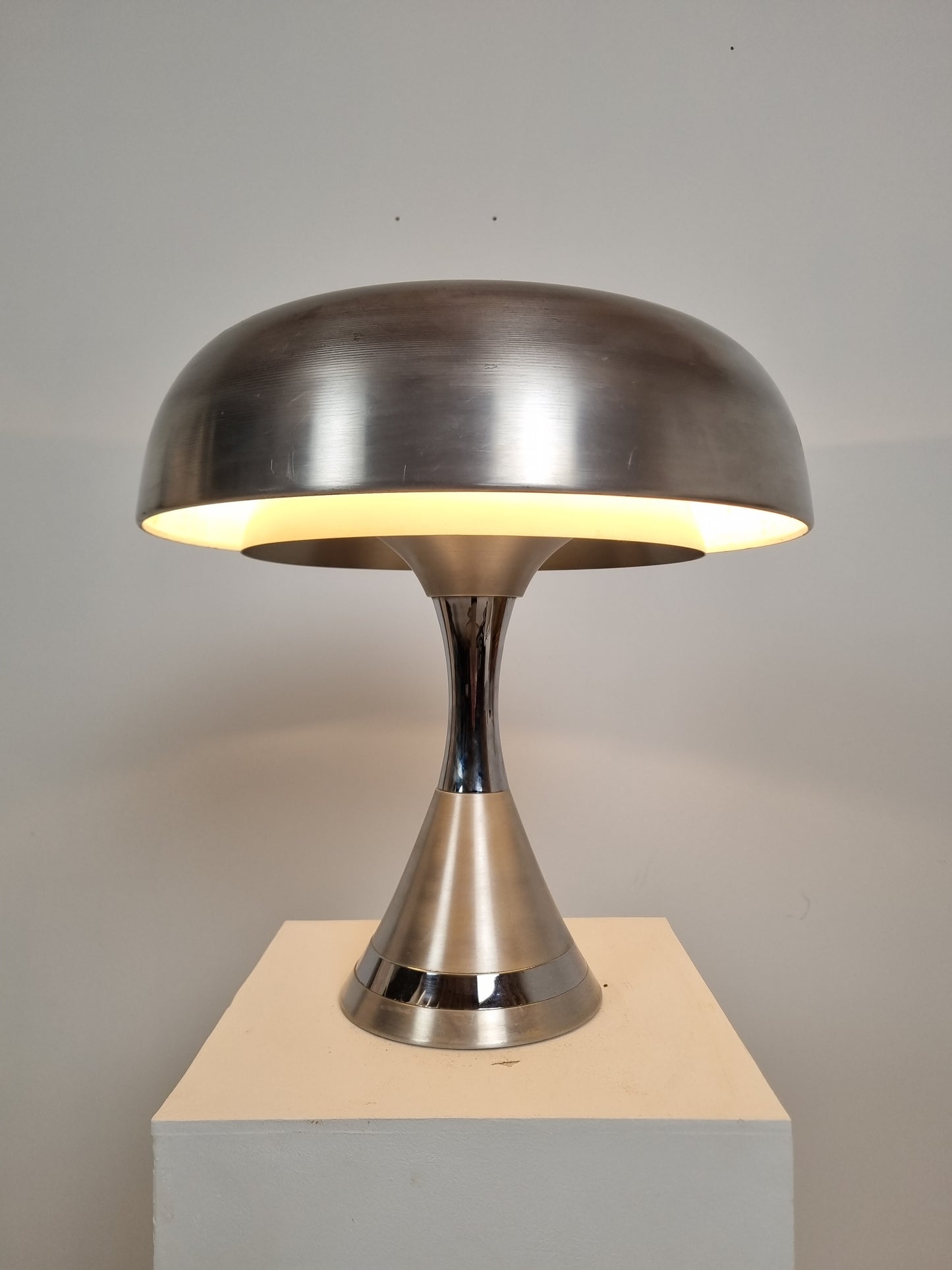 Lampe champignon attribuée à Harvey Guzzini